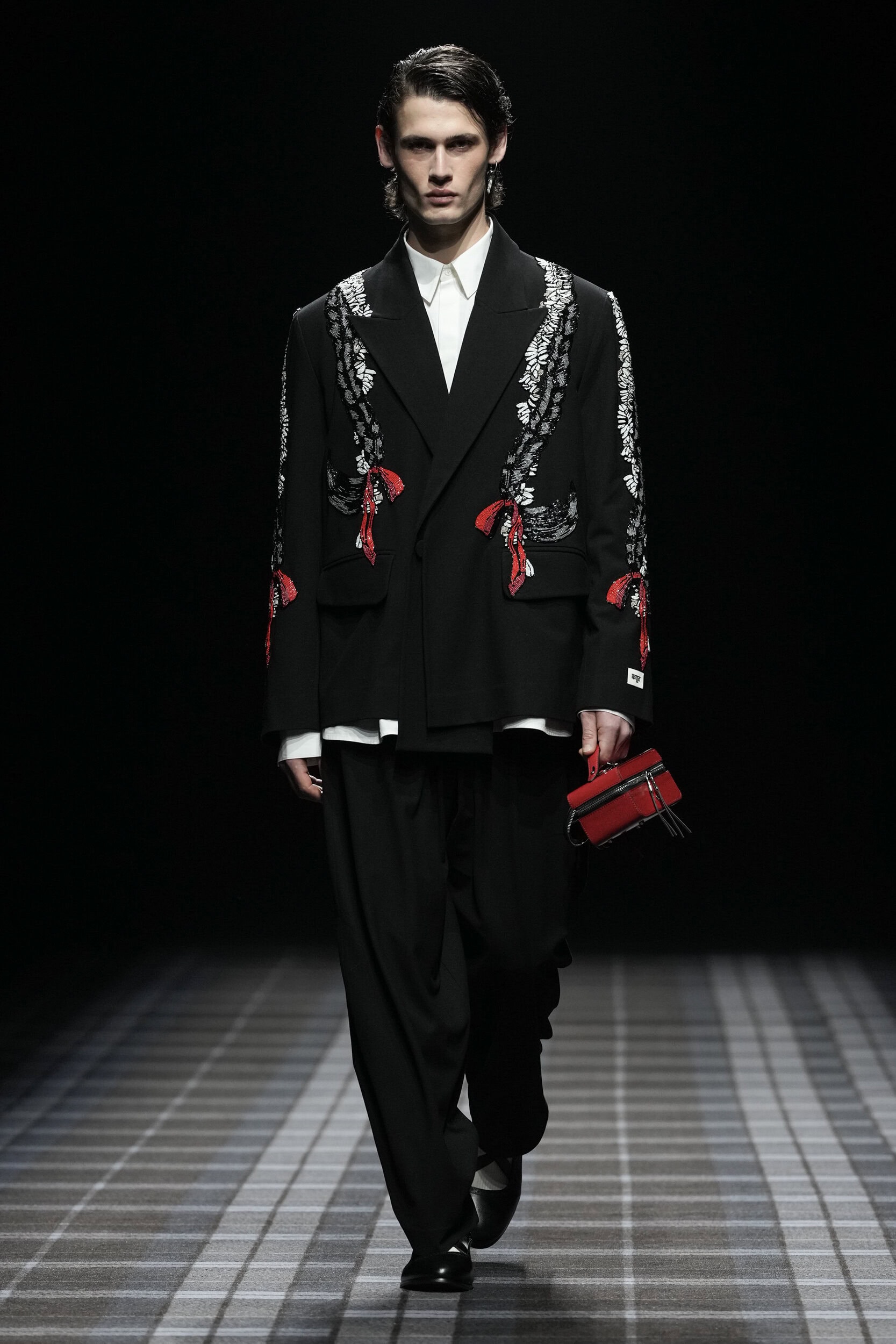 Dhruv Kapoor Fall 2025 Men’s Fashion Show