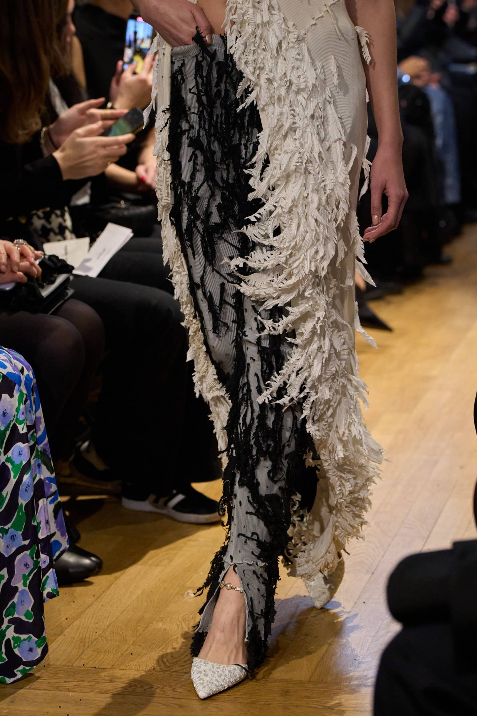 Peet Dullaert Spring 2025 Couture Fashion Show Details