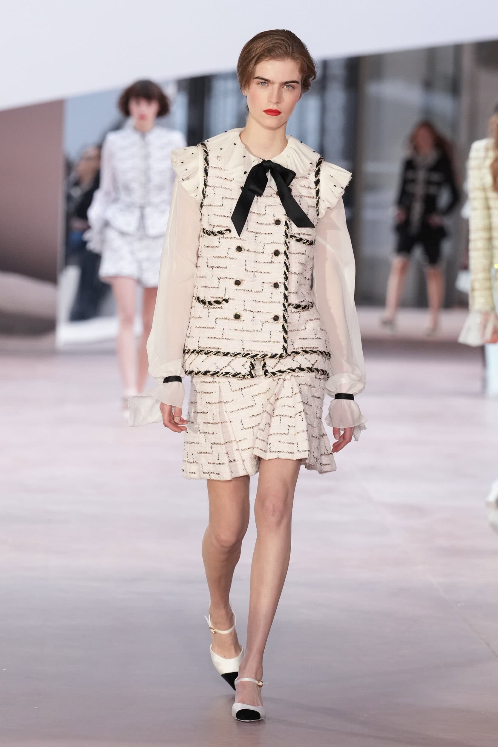 Chanel Spring 2025 Couture Fashion Show