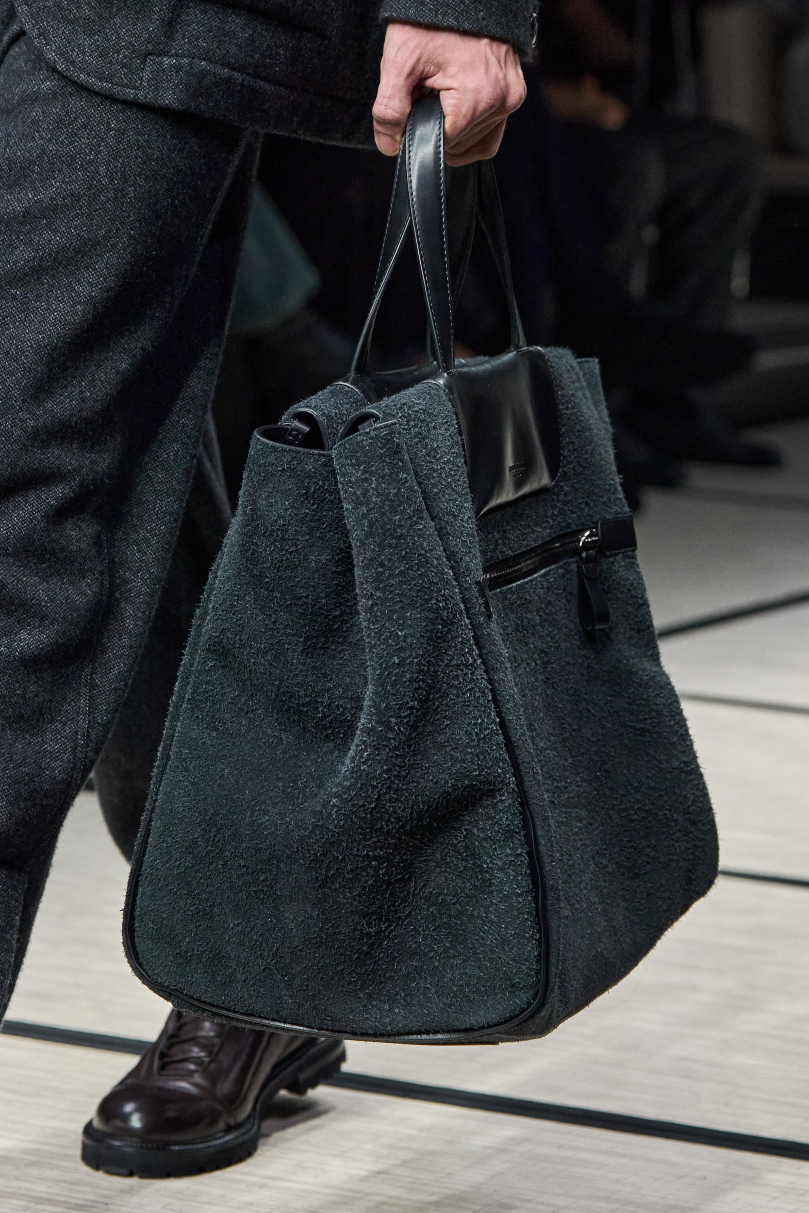 Giorgio Armani Fall 2025 Men’s Fashion Show Details