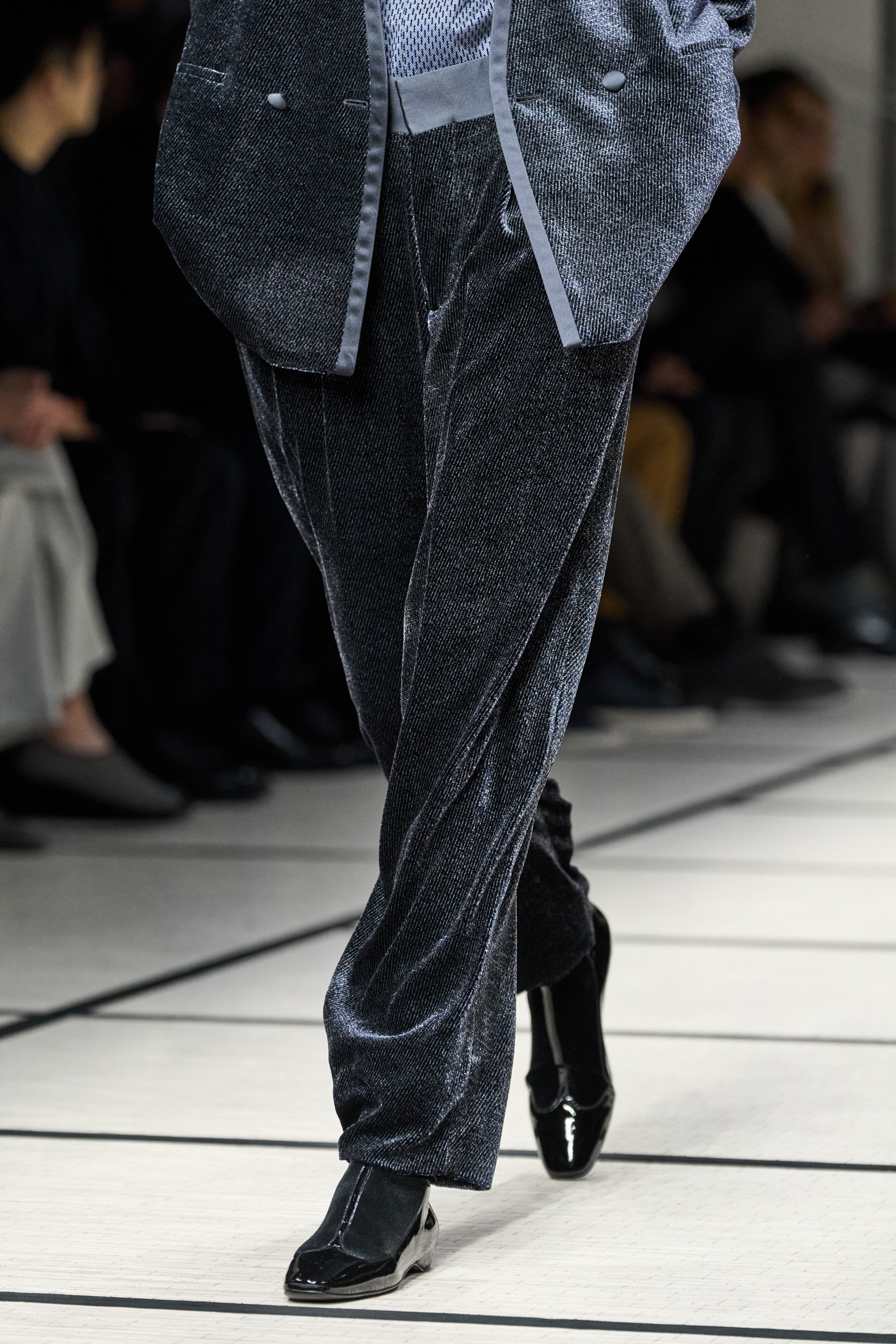 Giorgio Armani Fall 2025 Men’s Fashion Show Details