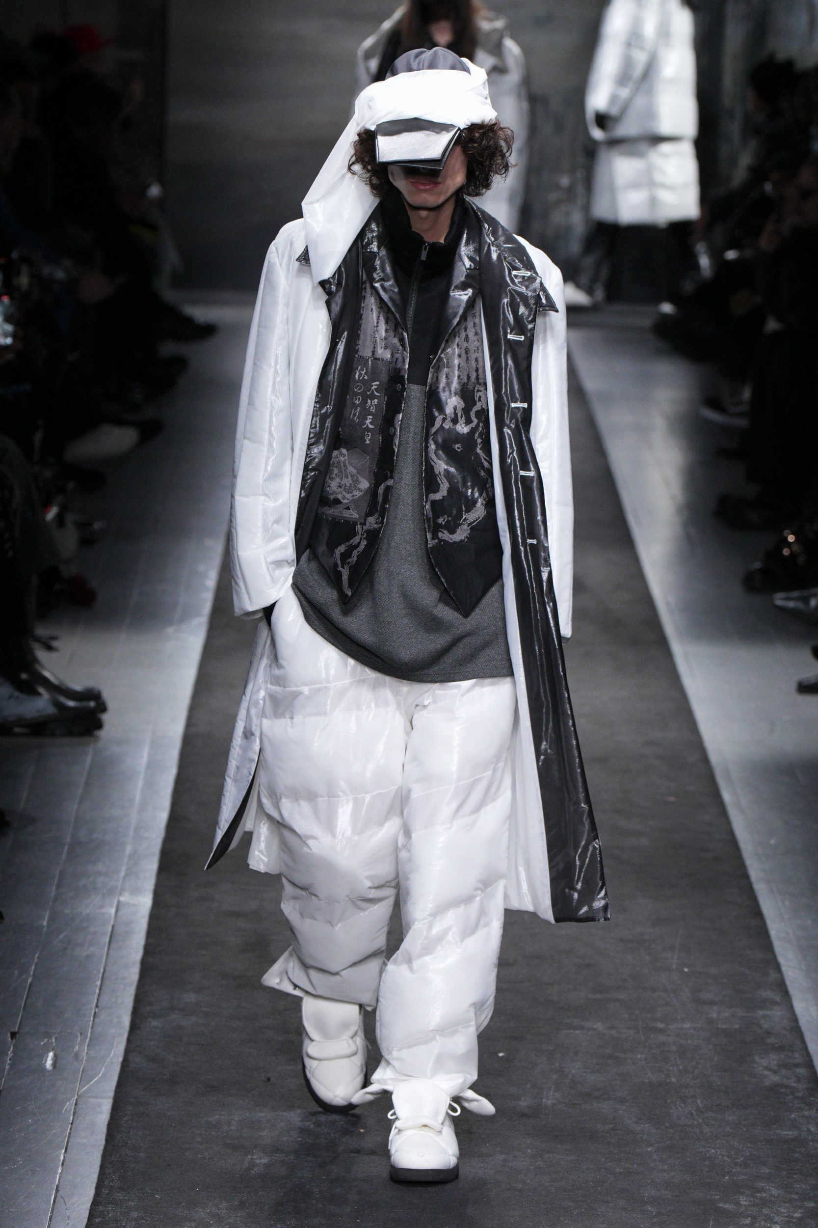 Yohji Yamamoto Fall 2025 Men’s Fashion Show