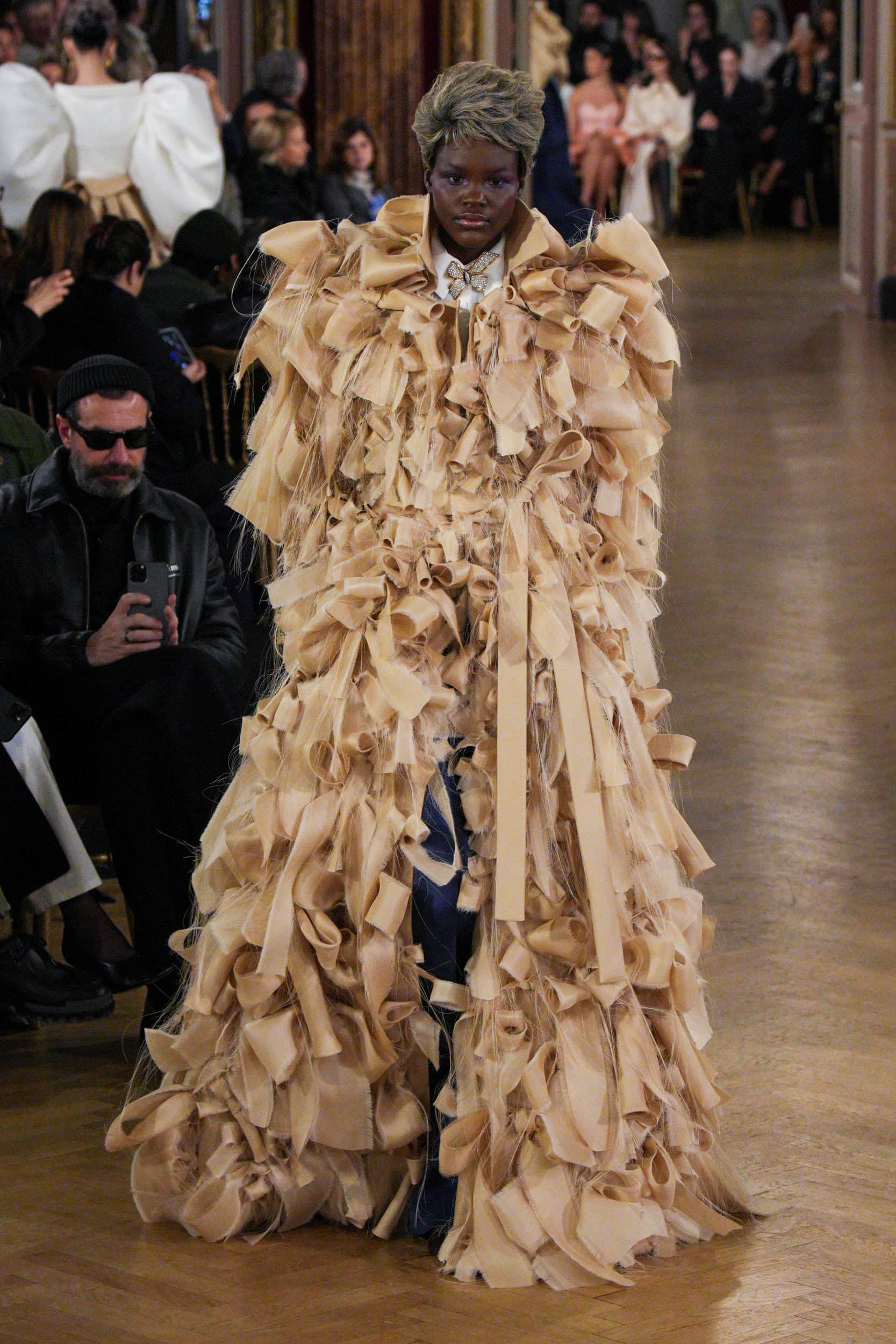 Viktor & Rolf Spring 2025 Couture Fashion Show