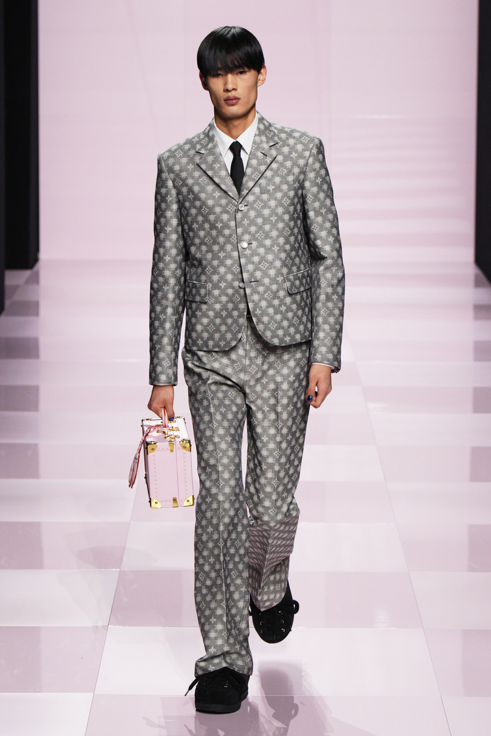 Louis Vuitton Fall 2025 Men’s Fashion Show