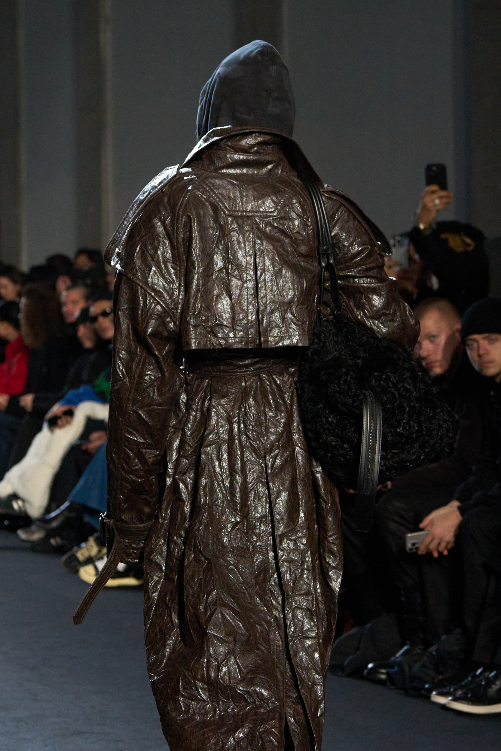 Juun.j Fall 2025 Men’s Fashion Show Details