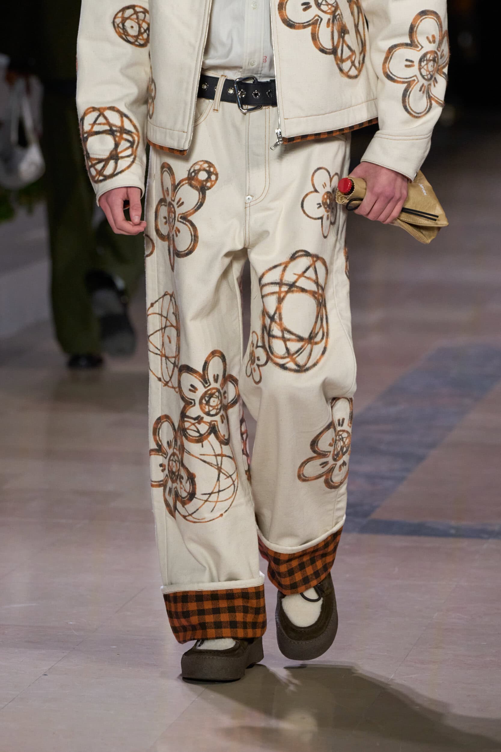 Kenzo Fall 2025 Men’s Fashion Show Details