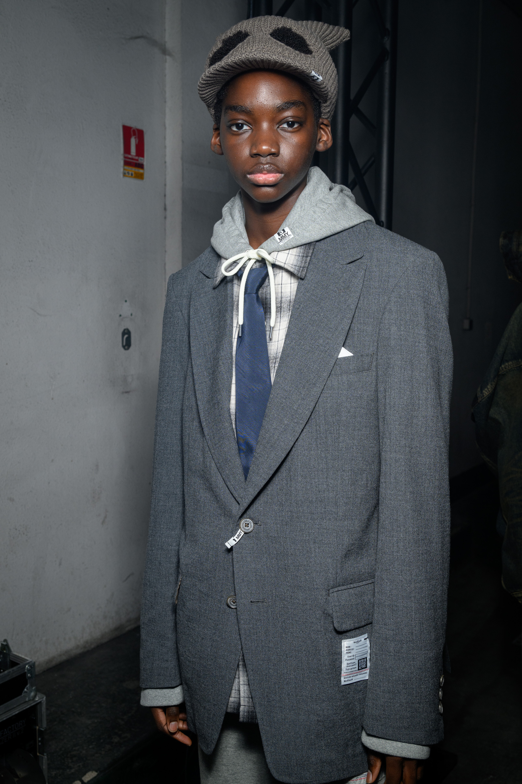 Maison Mihara Yasuhiro Fall 2025 Men’s Fashion Show Backstage