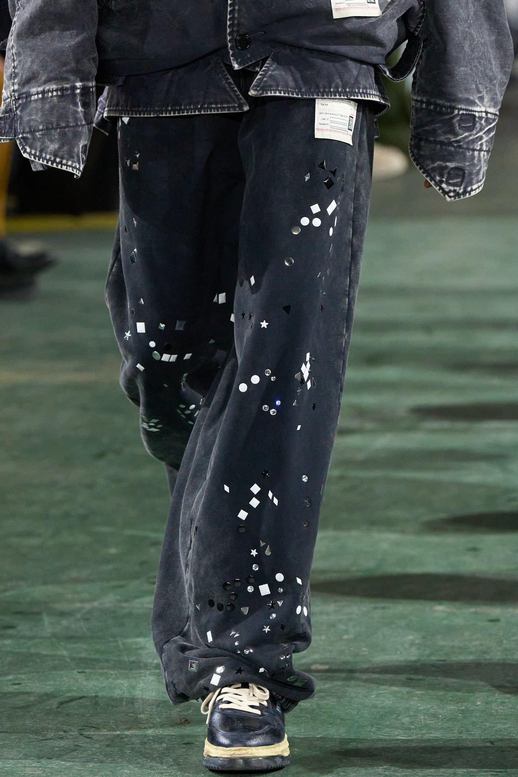 Maison Mihara Yasuhiro Fall 2025 Men’s Fashion Show Details