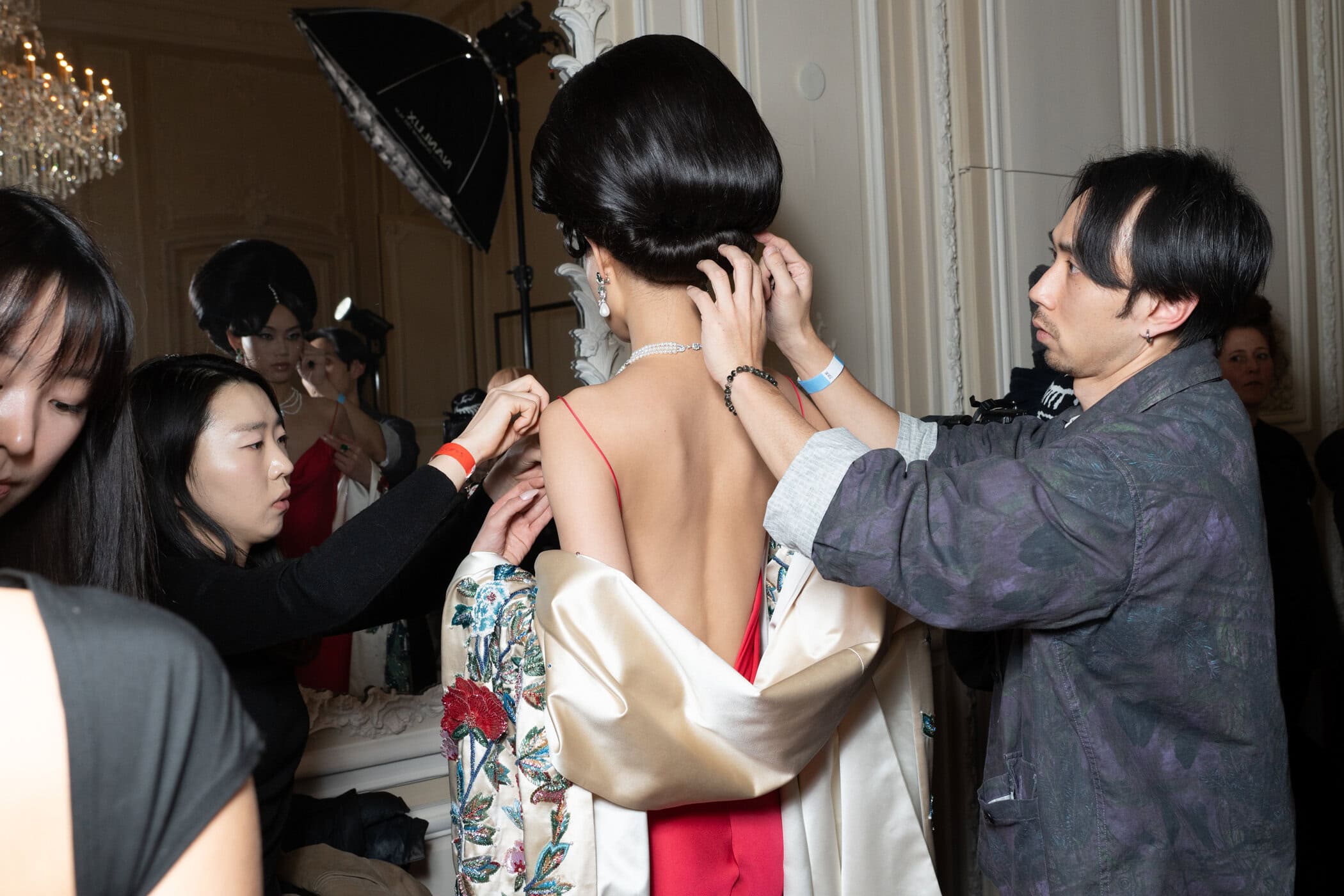 Miss Sohee Spring 2025 Couture Fashion Show Backstage