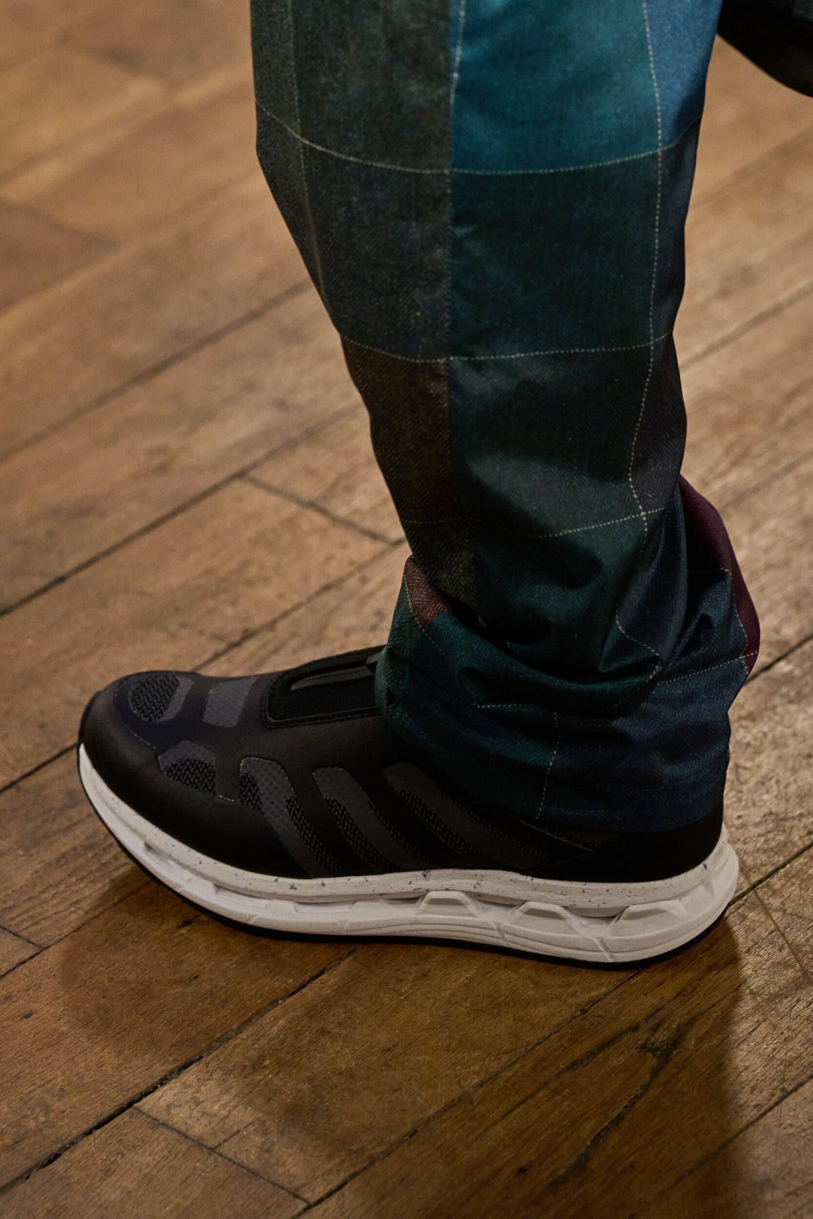 White Mountaineering Fall 2025 Men’s Fashion Show Details