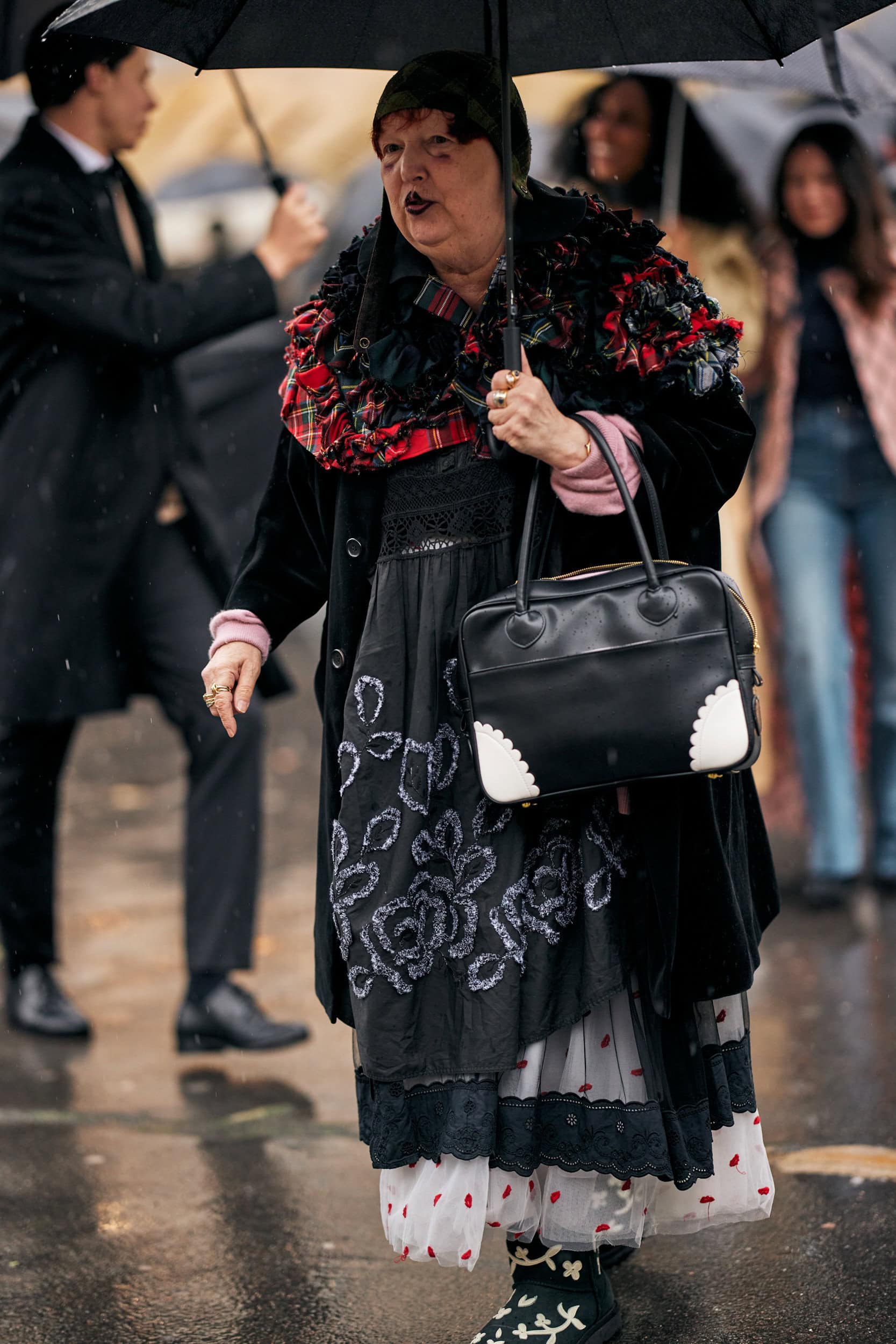 Paris Couture Street Style Spring 2025 Shows