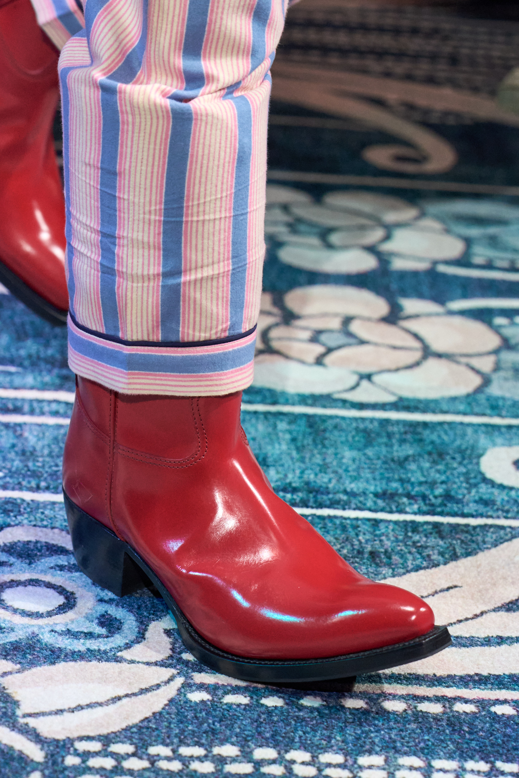 Prada Fall 2025 Men’s Fashion Show Details