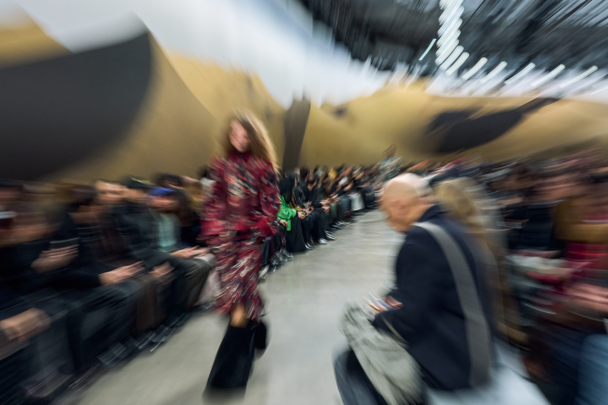 Sacai Fall 2025 Men’s Fashion Show Atmosphere