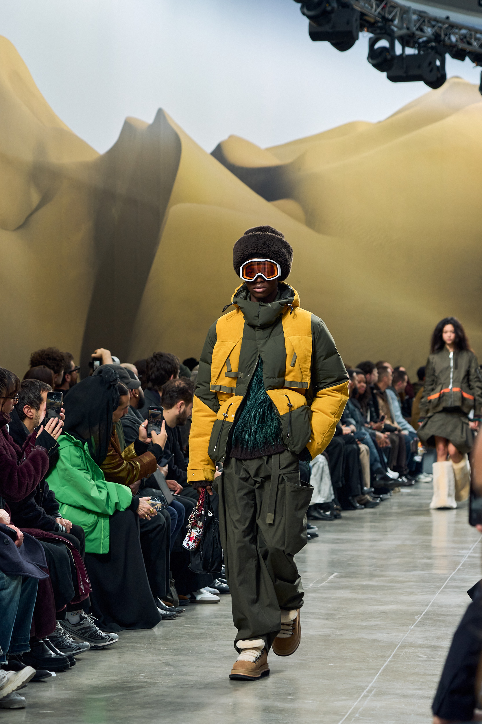 Sacai Fall 2025 Men’s Fashion Show Atmosphere