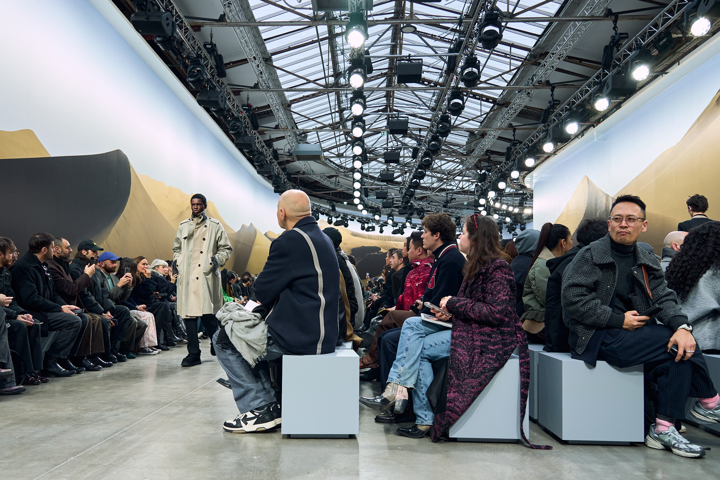 Sacai Fall 2025 Men’s Fashion Show Atmosphere