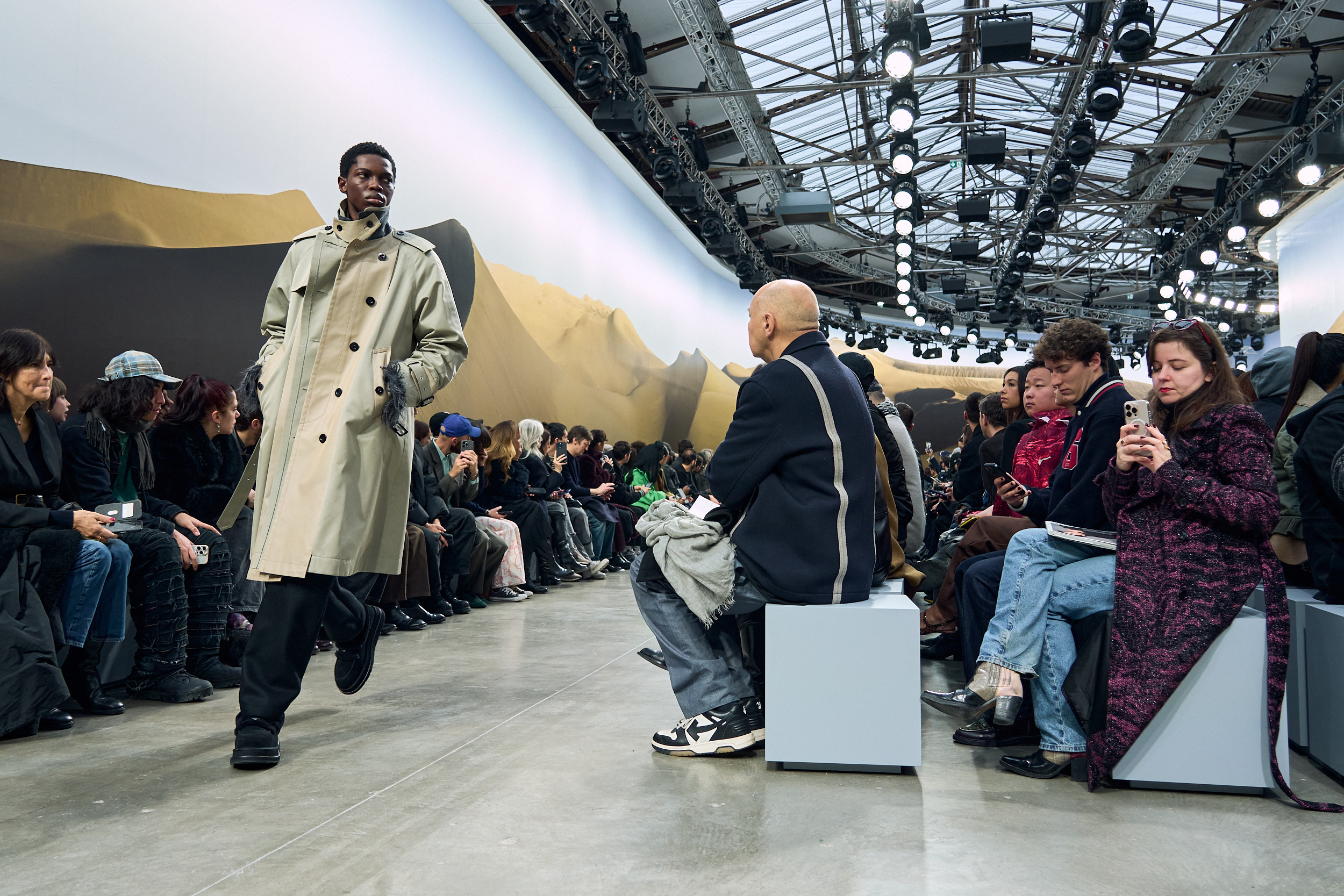 Sacai Fall 2025 Men’s Fashion Show Atmosphere