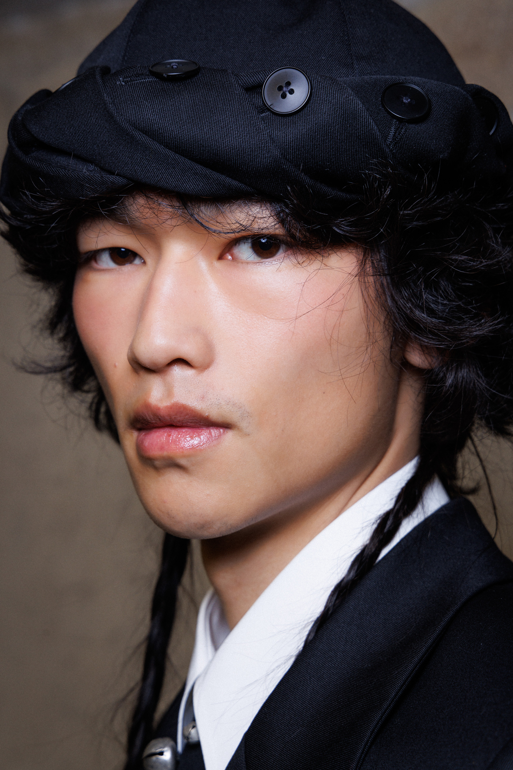 Sean Suen Fall 2025 Men’s Fashion Show Backstage