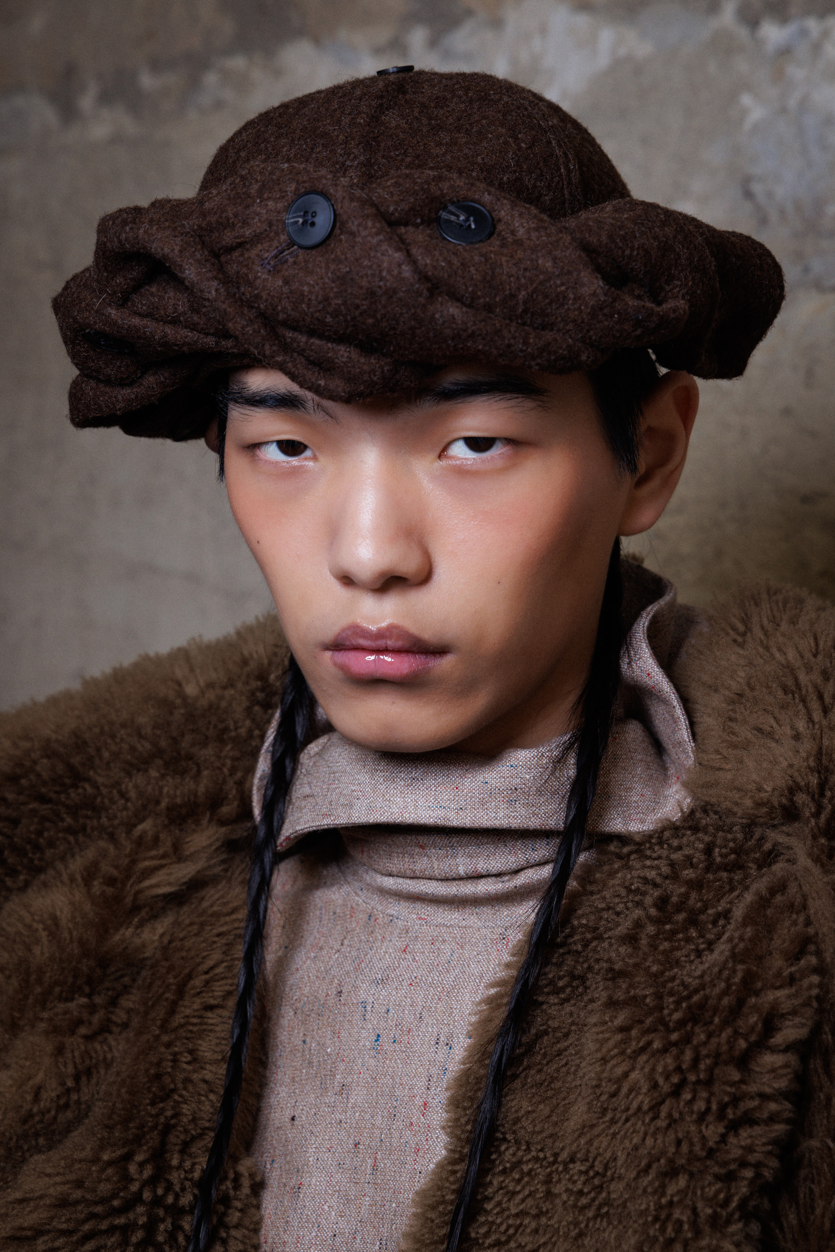 Sean Suen Fall 2025 Men’s Fashion Show Backstage