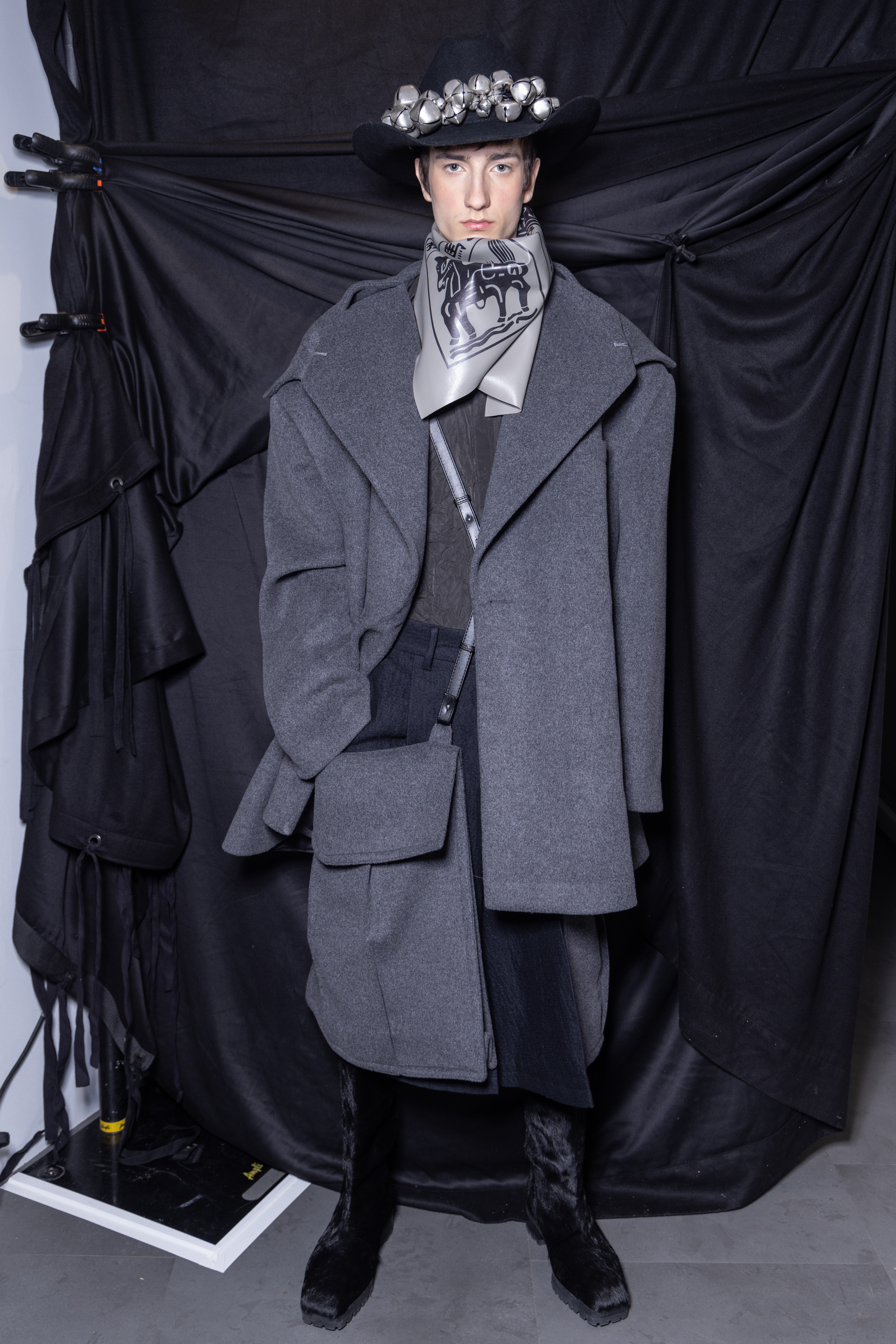 Sean Suen Fall 2025 Men’s Fashion Show Backstage