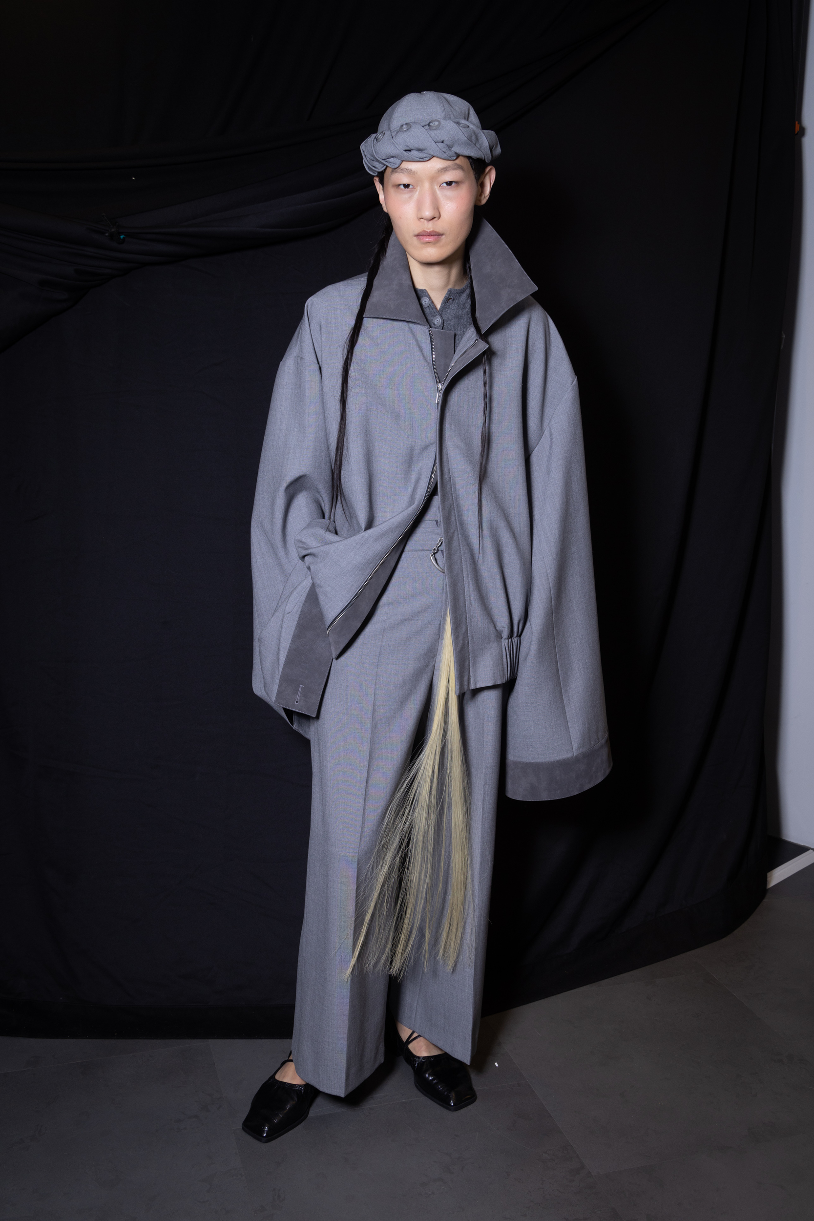 Sean Suen Fall 2025 Men’s Fashion Show Backstage