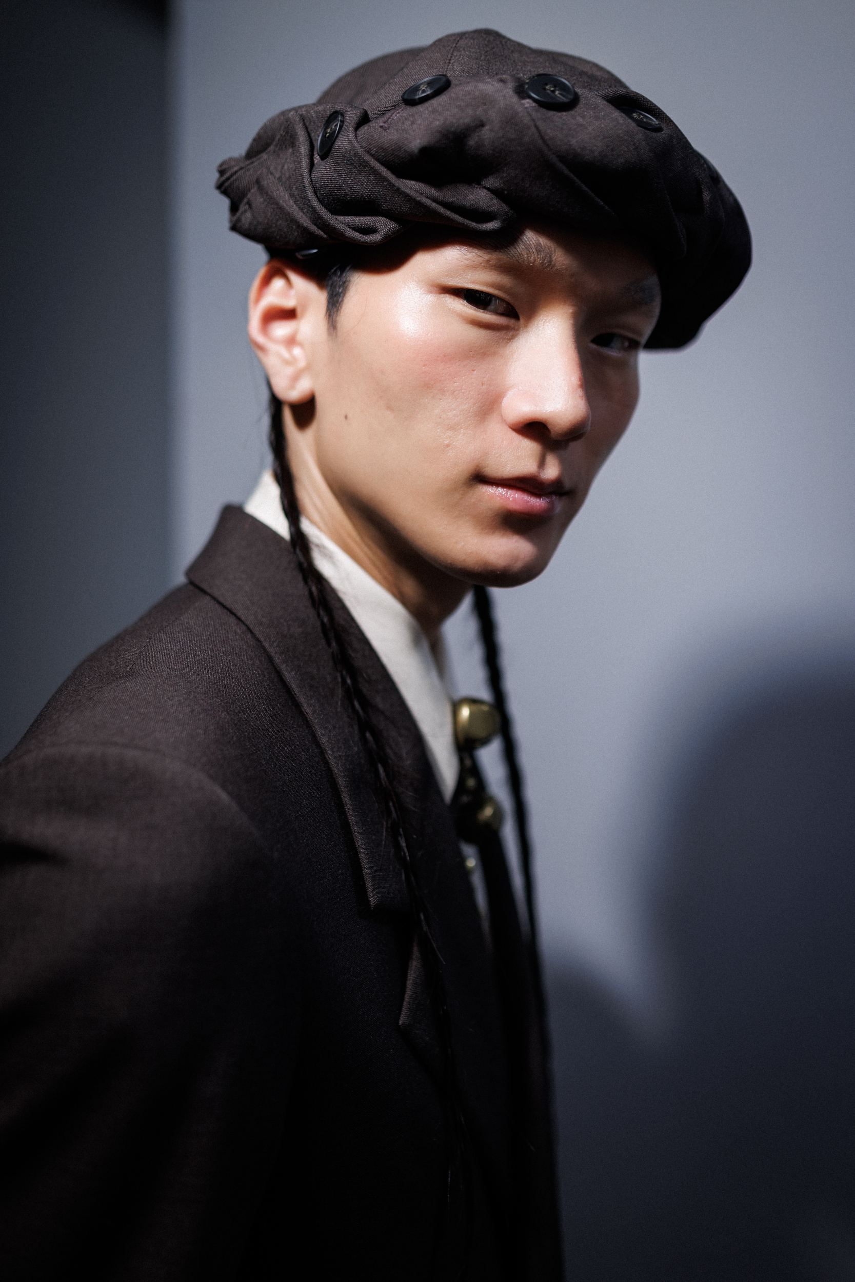 Sean Suen Fall 2025 Men’s Fashion Show Backstage