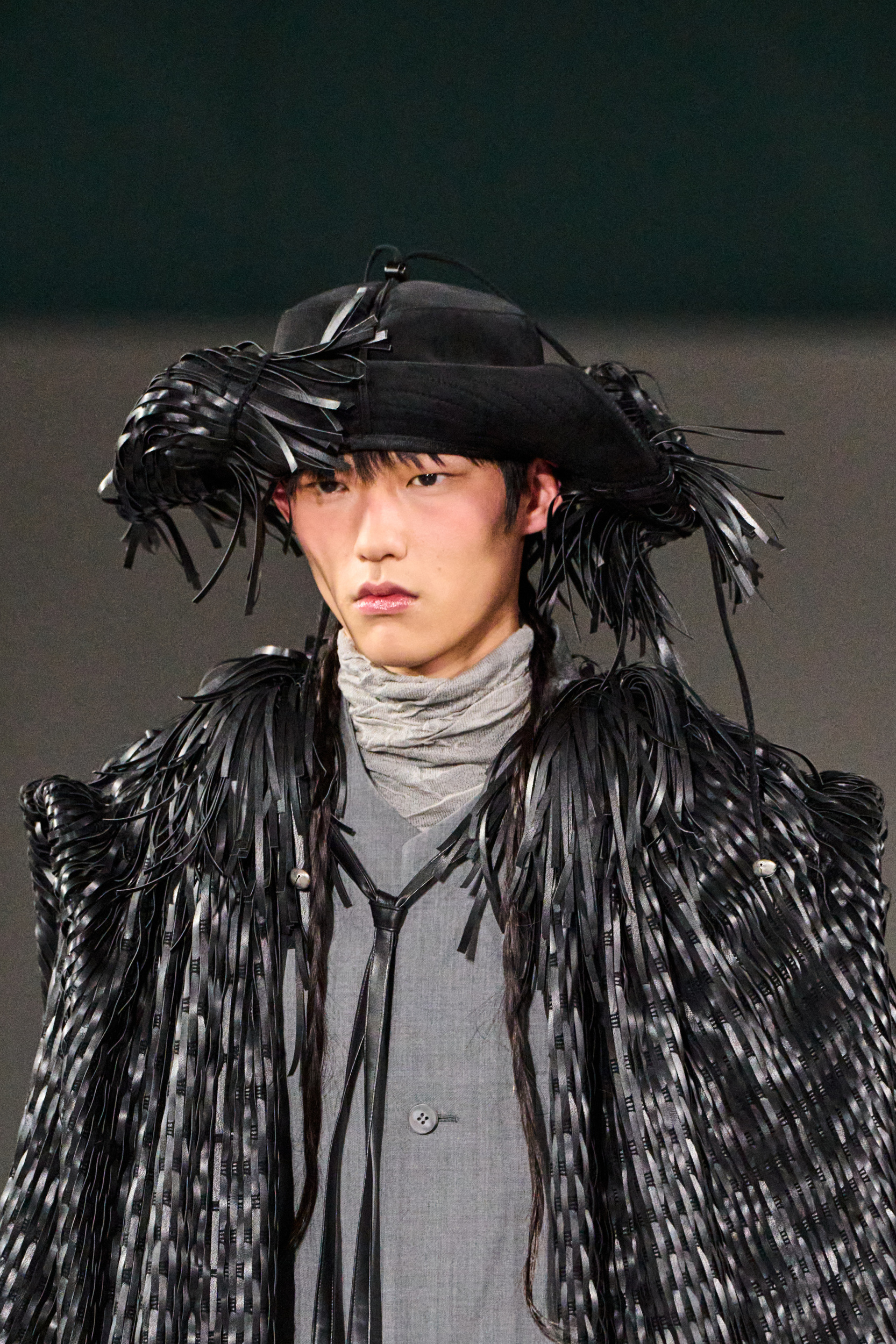 Sean Suen Fall 2025 Men’s Fashion Show Details