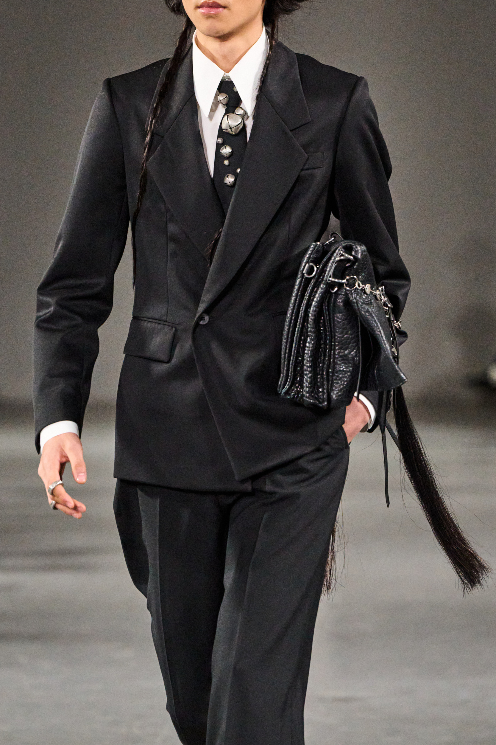 Sean Suen Fall 2025 Men’s Fashion Show Details