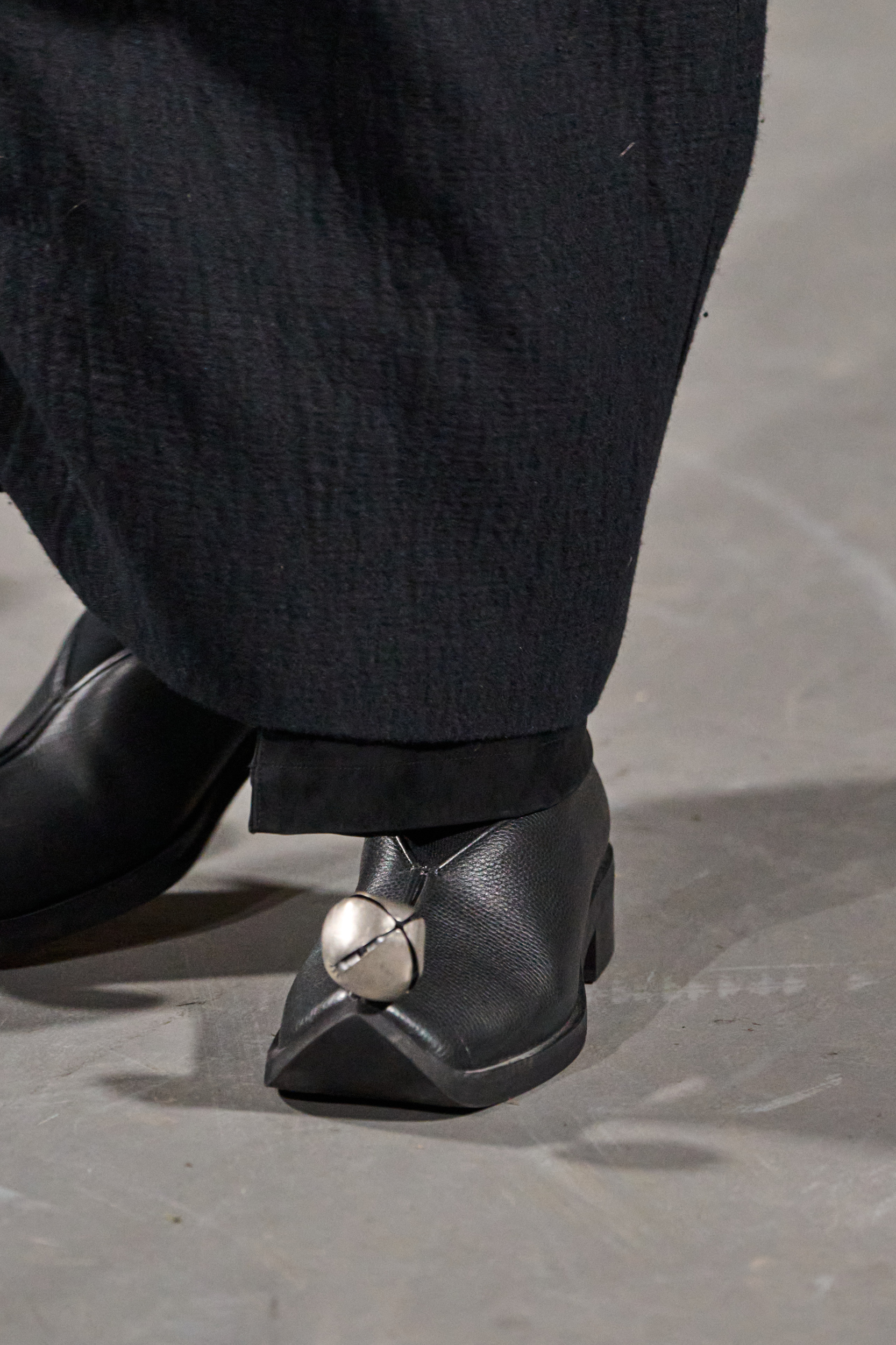 Sean Suen Fall 2025 Men’s Fashion Show Details