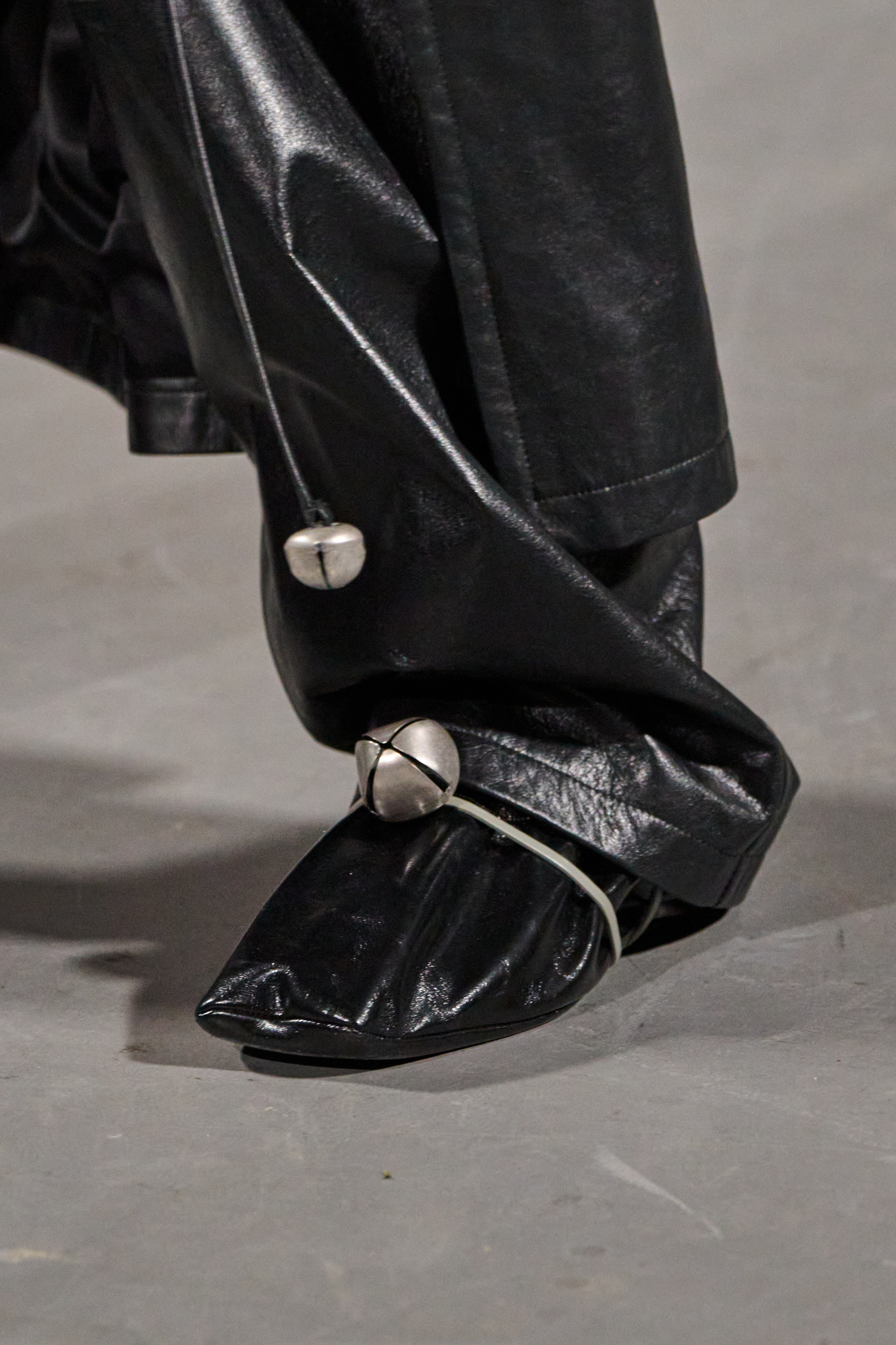 Sean Suen Fall 2025 Men’s Fashion Show Details