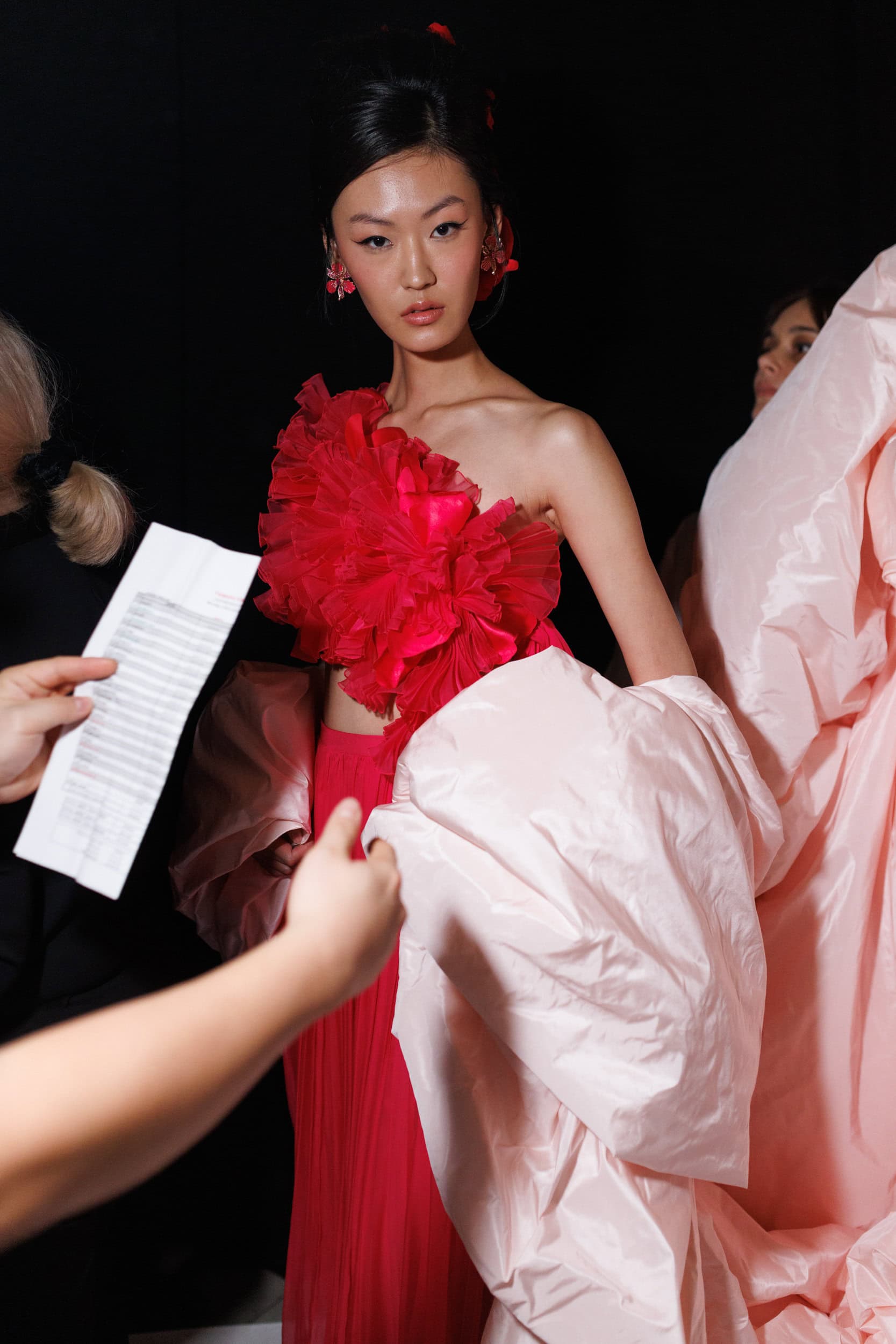 Tamara Ralph Spring 2025 Couture Fashion Show Backstage