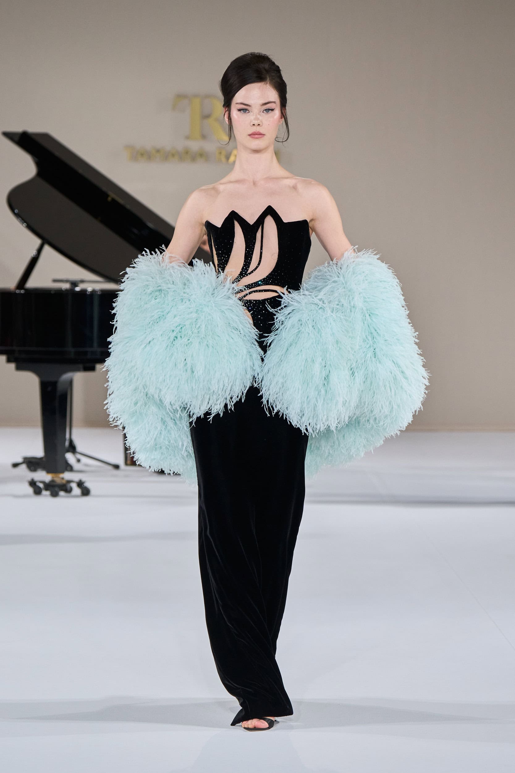 Tamara Ralph Spring 2025 Couture Fashion Show