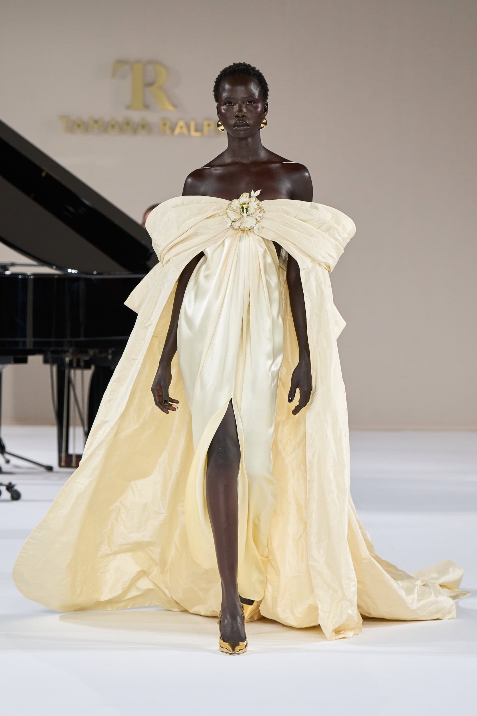 Tamara Ralph Spring 2025 Couture Fashion Show