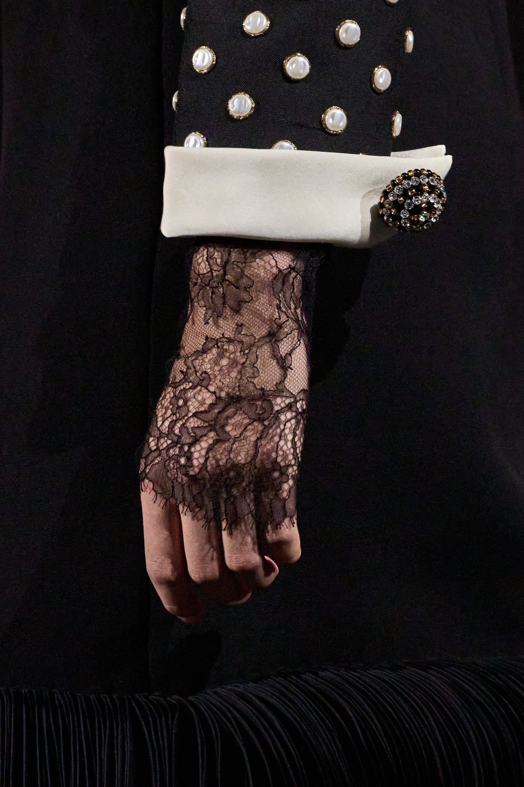 Valentino Spring 2025 Couture Fashion Show Details