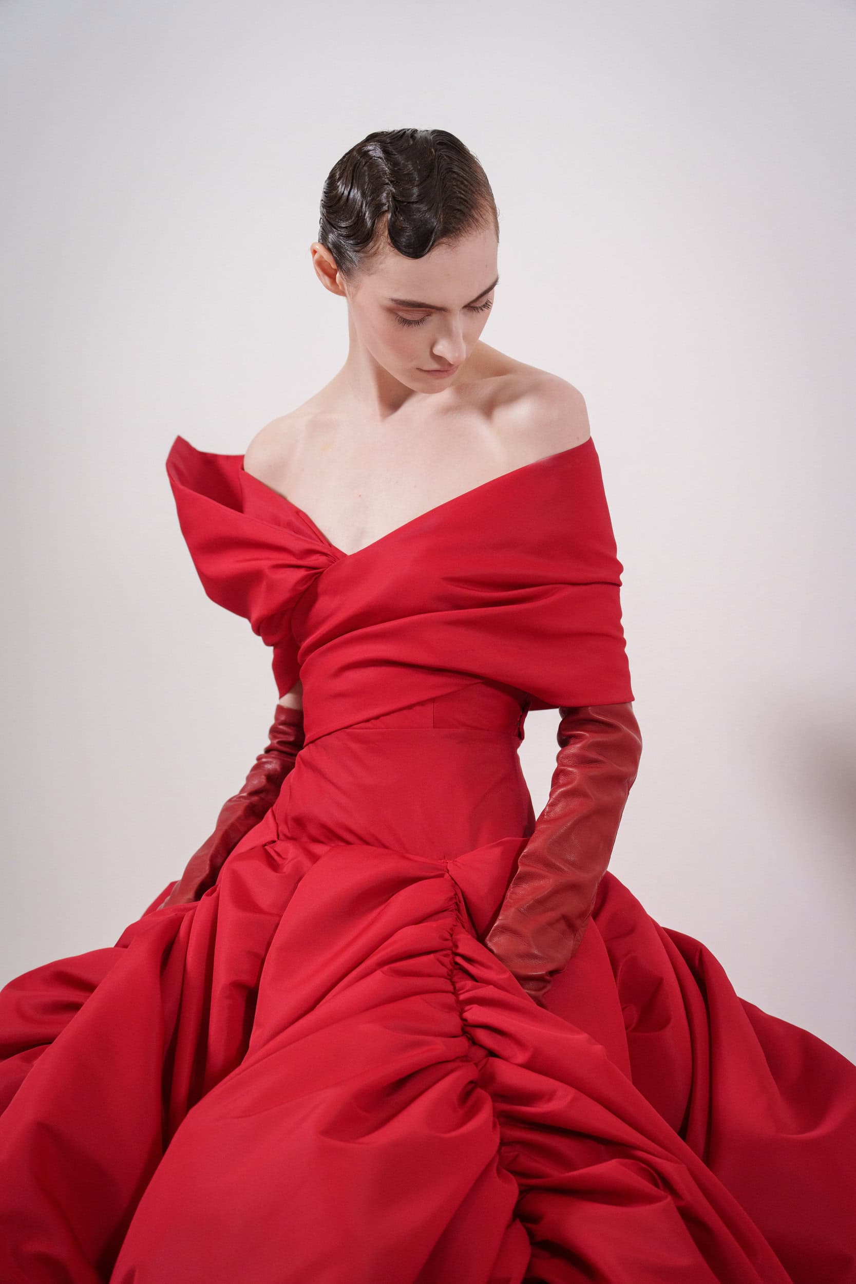 Giambattista Valli Spring 2025 Couture Fashion Show Backstage