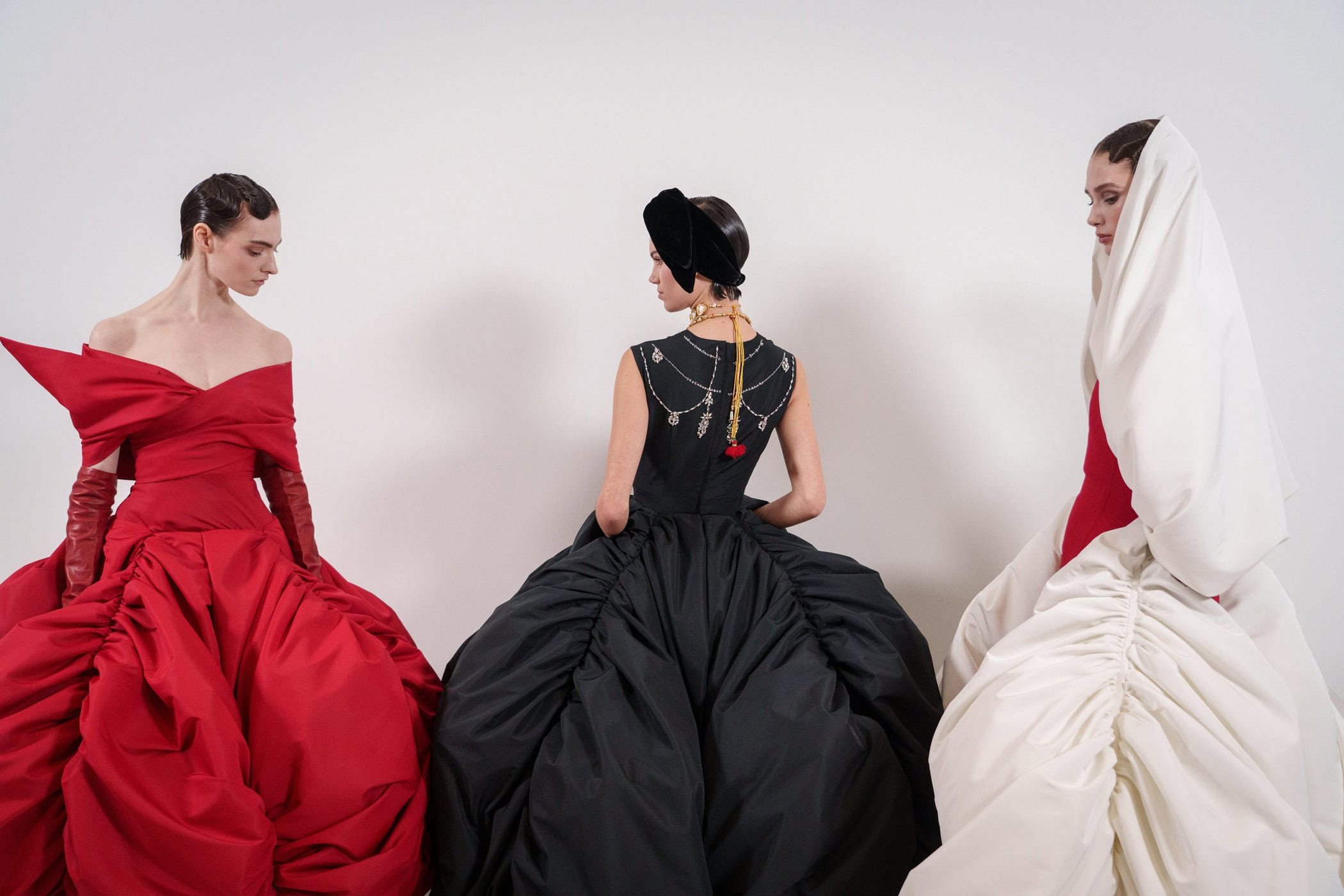 Giambattista Valli Spring 2025 Couture Fashion Show Backstage