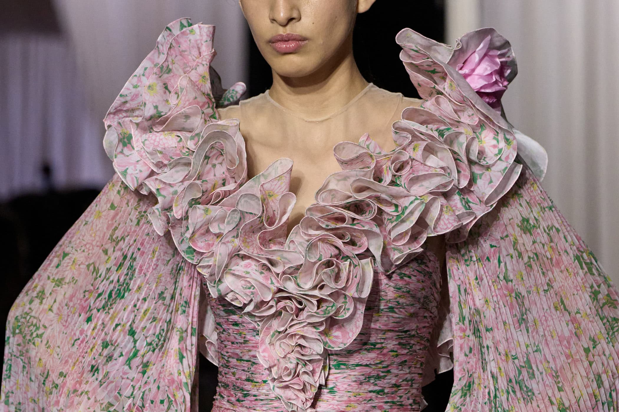 Giambattista Valli Spring 2025 Couture Fashion Show Details