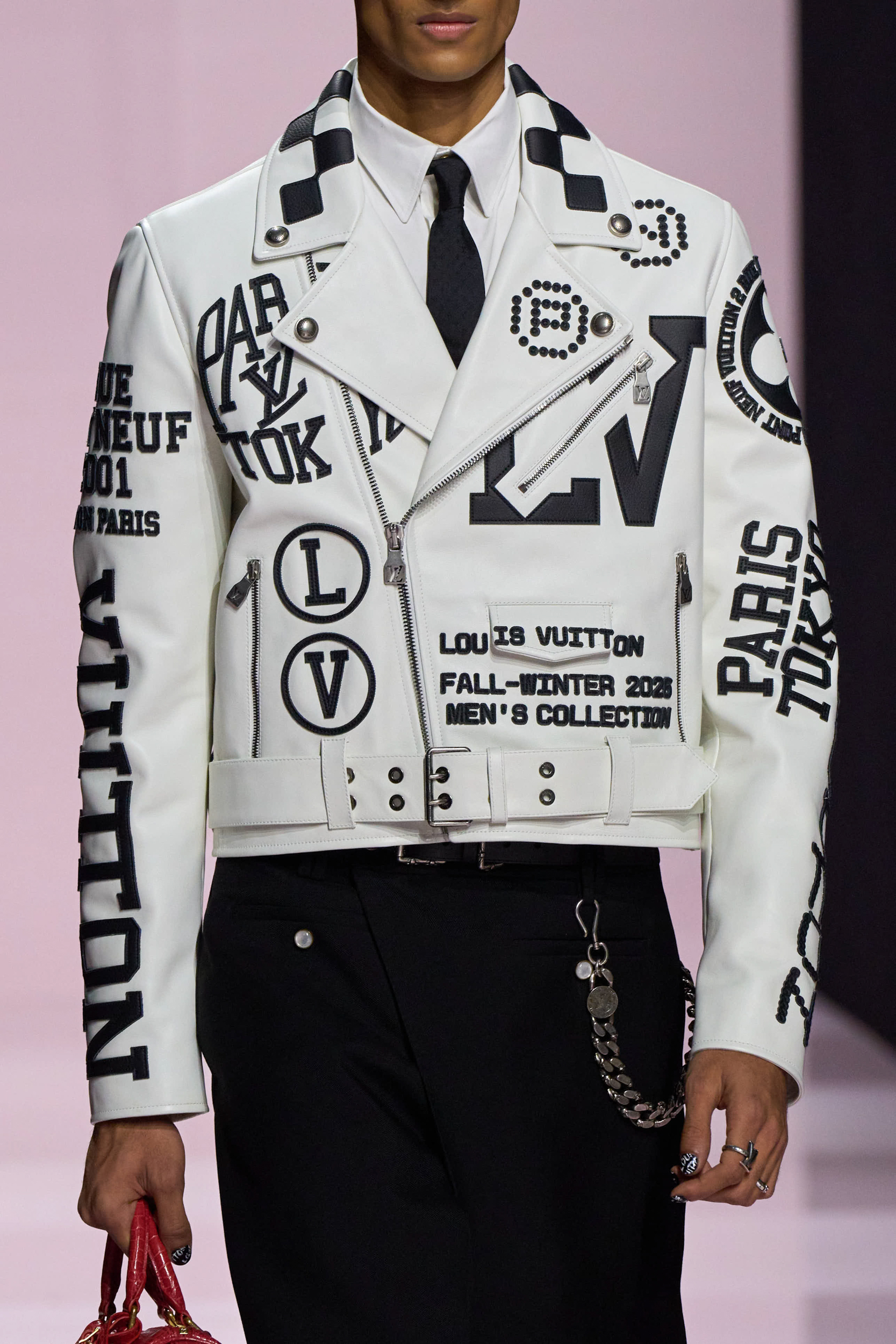 Louis Vuitton Fall 2025 Men’s Fashion Show Details