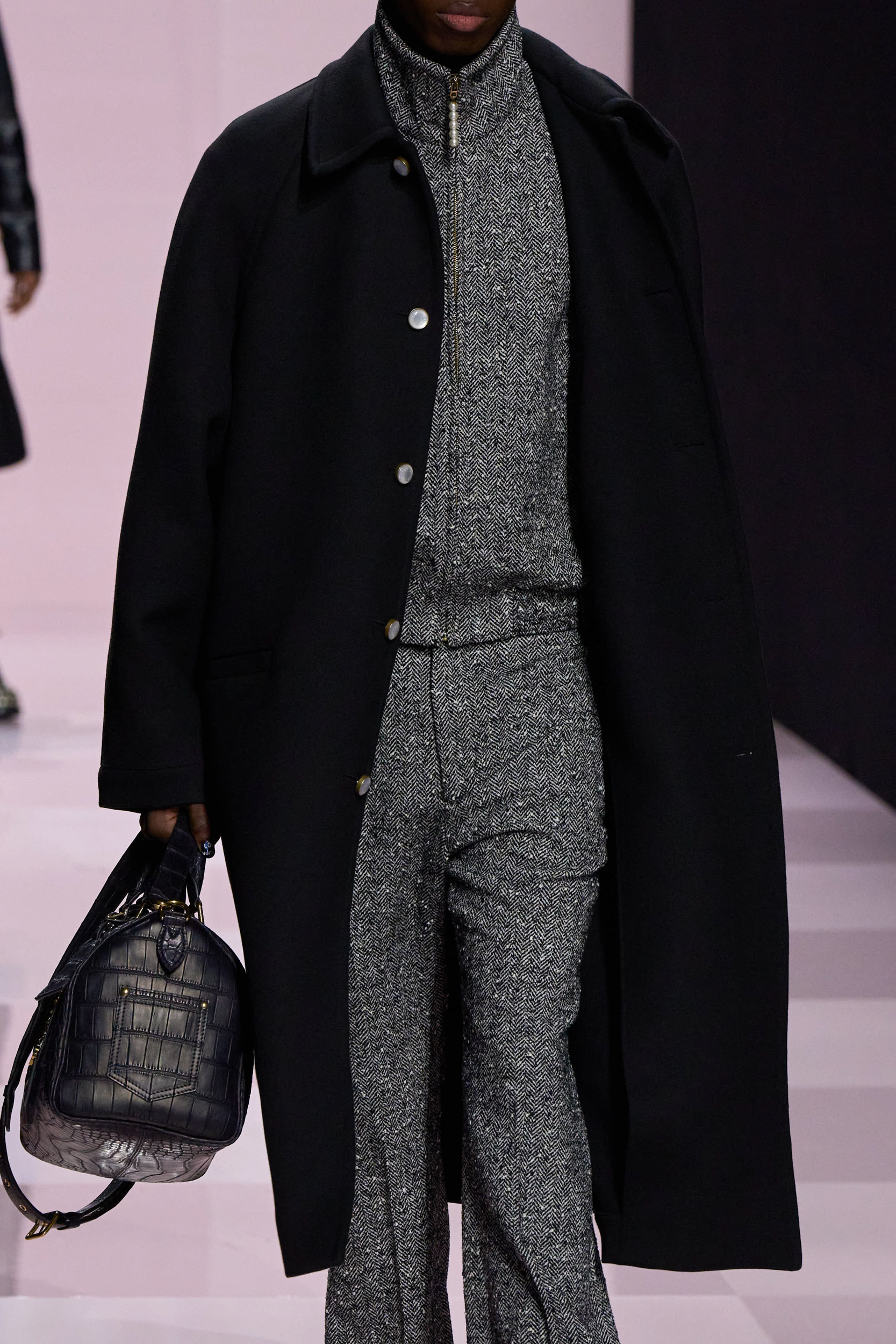 Louis Vuitton Fall 2025 Men’s Fashion Show Details