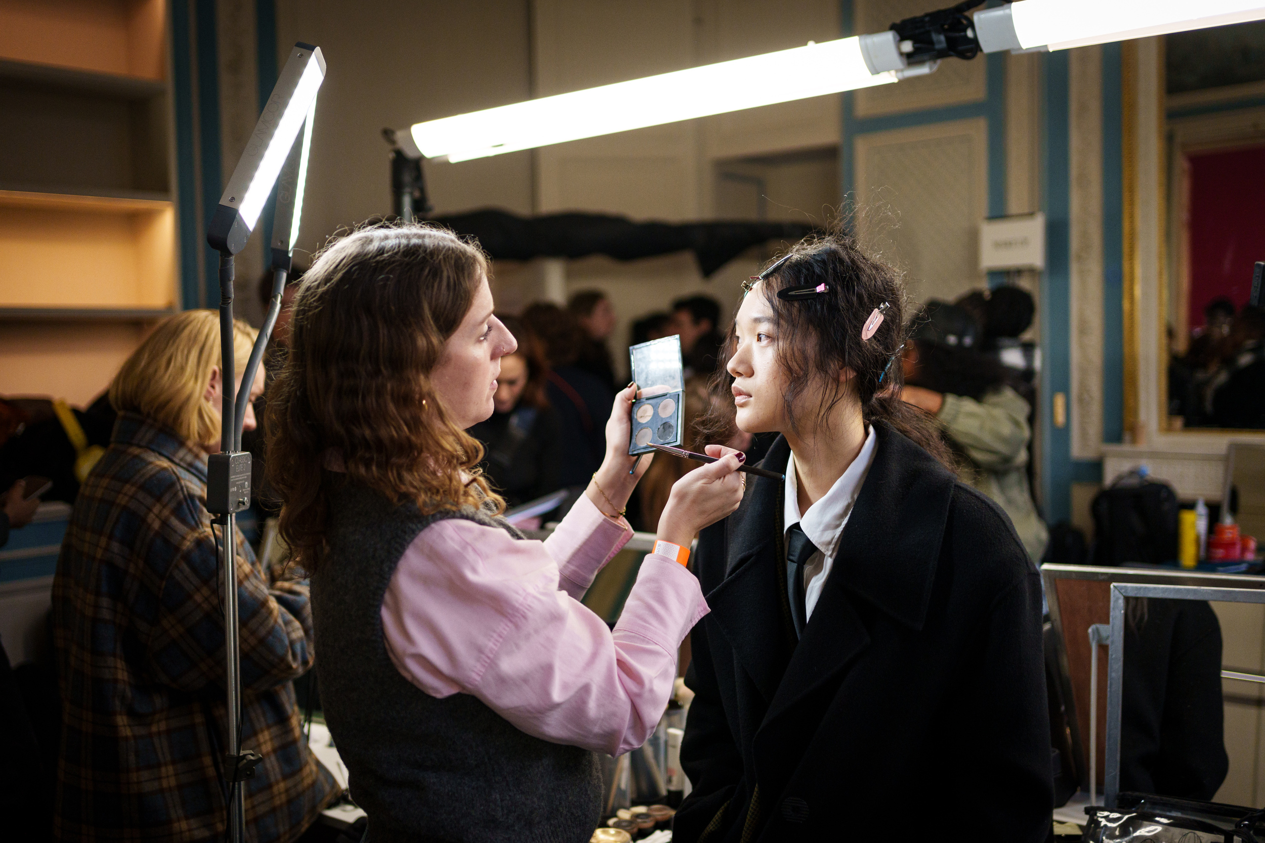 Wooyoungmi Fall 2025 Men’s Fashion Show Backstage