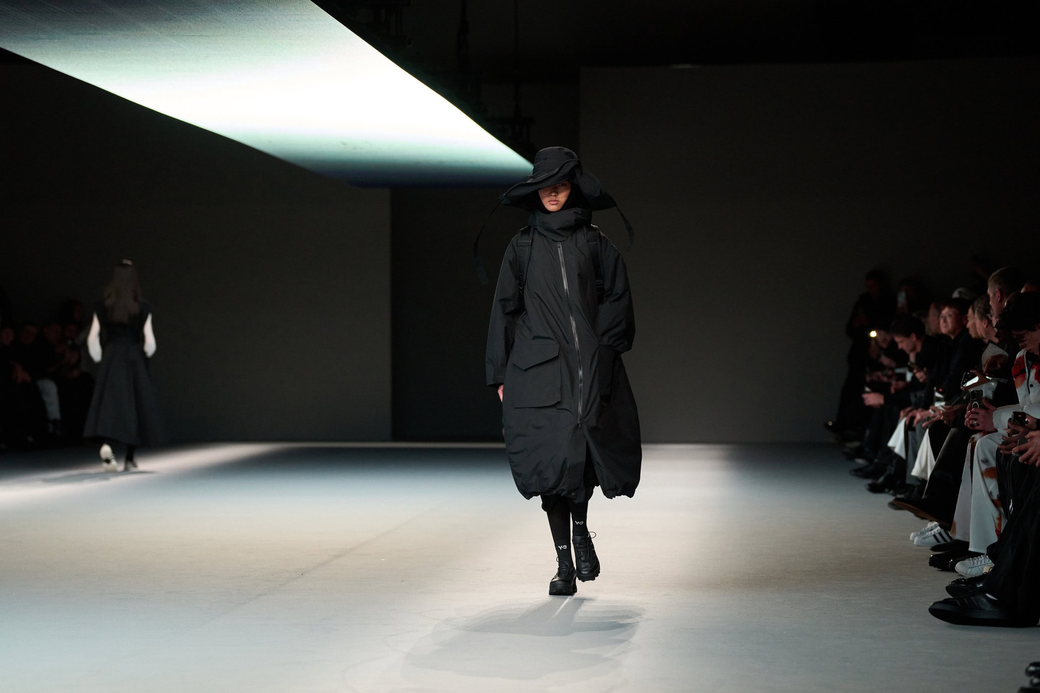 Y-3 Fall 2025 Men’s Fashion Show Atmosphere