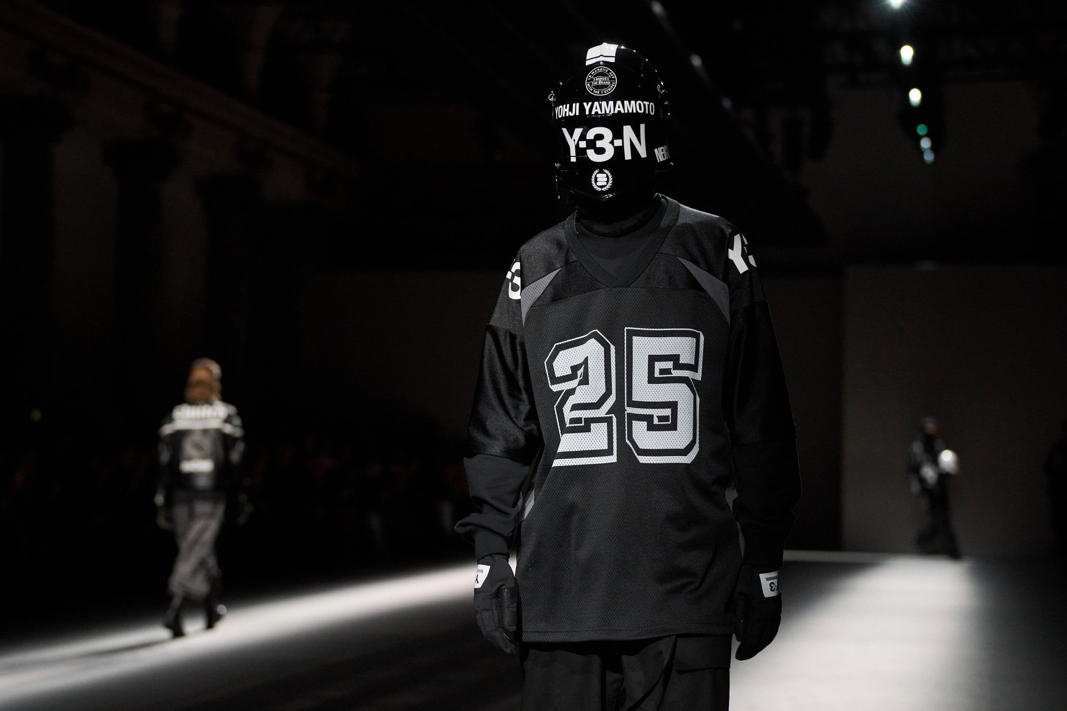 Y-3 Fall 2025 Men’s Fashion Show Atmosphere