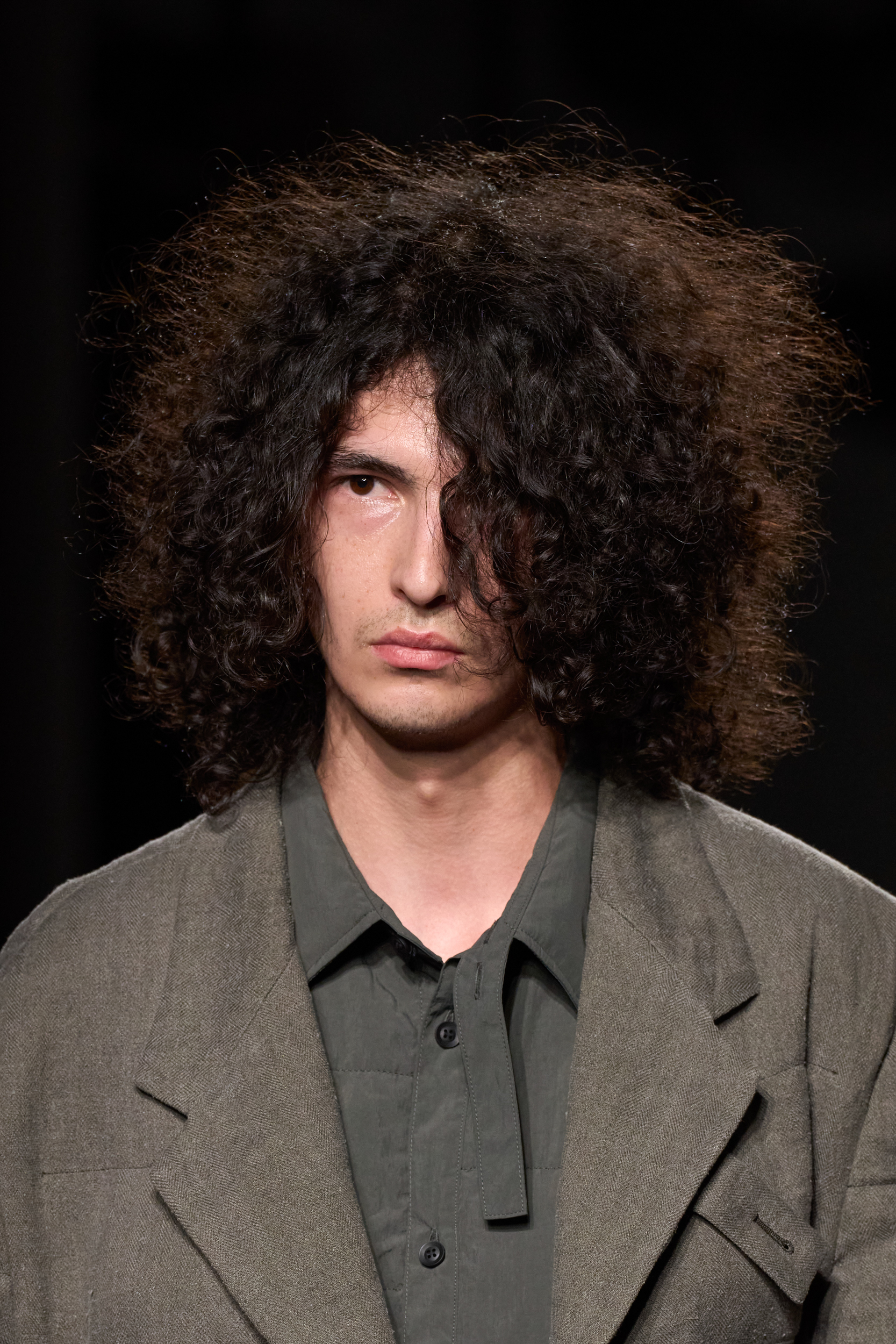 Yohji Yamamoto Fall 2025 Men’s Fashion Show Details