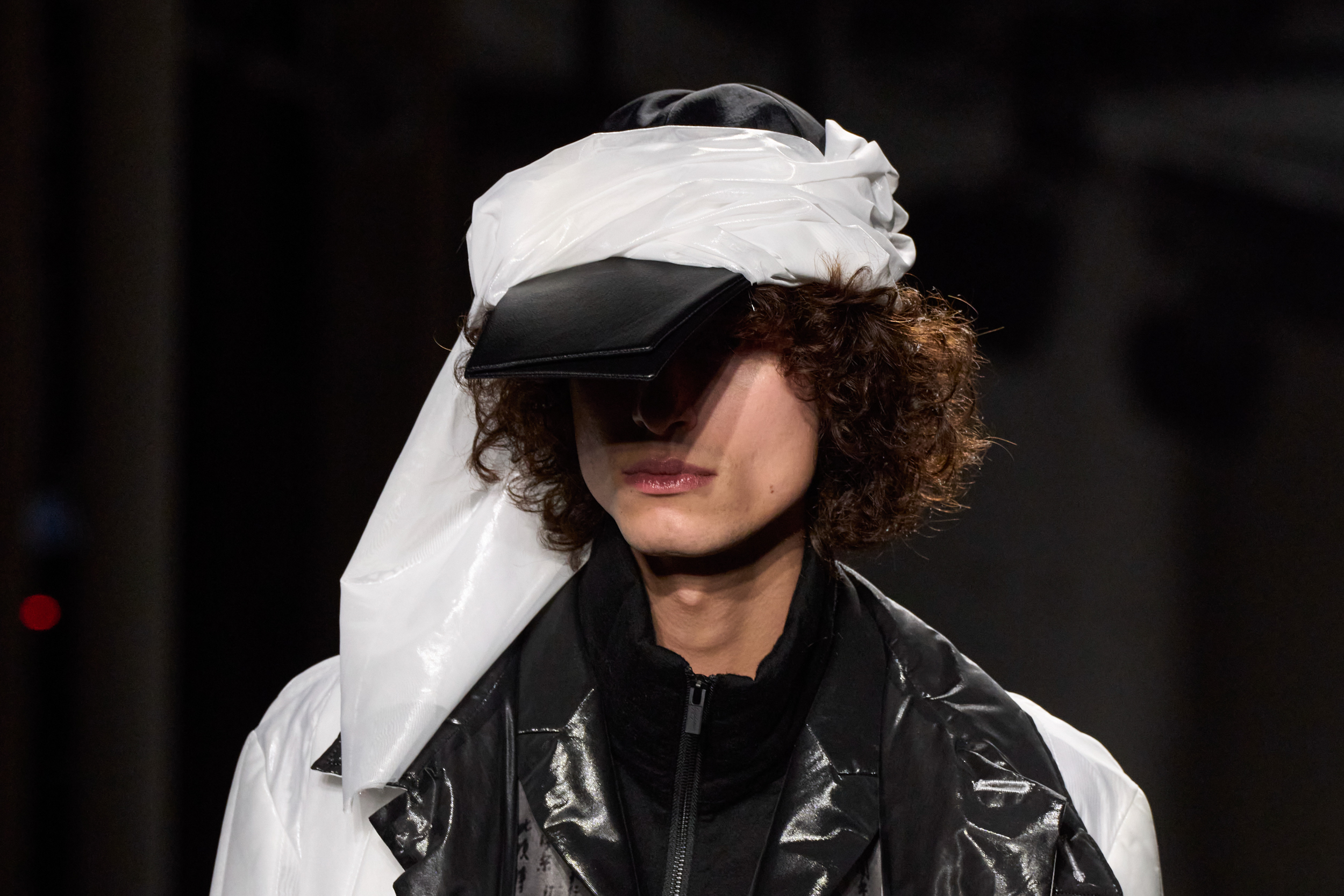 Yohji Yamamoto Fall 2025 Men’s Fashion Show Details