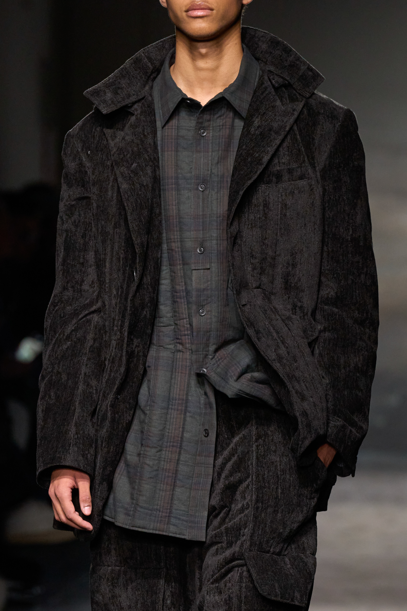 Yohji Yamamoto Fall 2025 Men’s Fashion Show Details