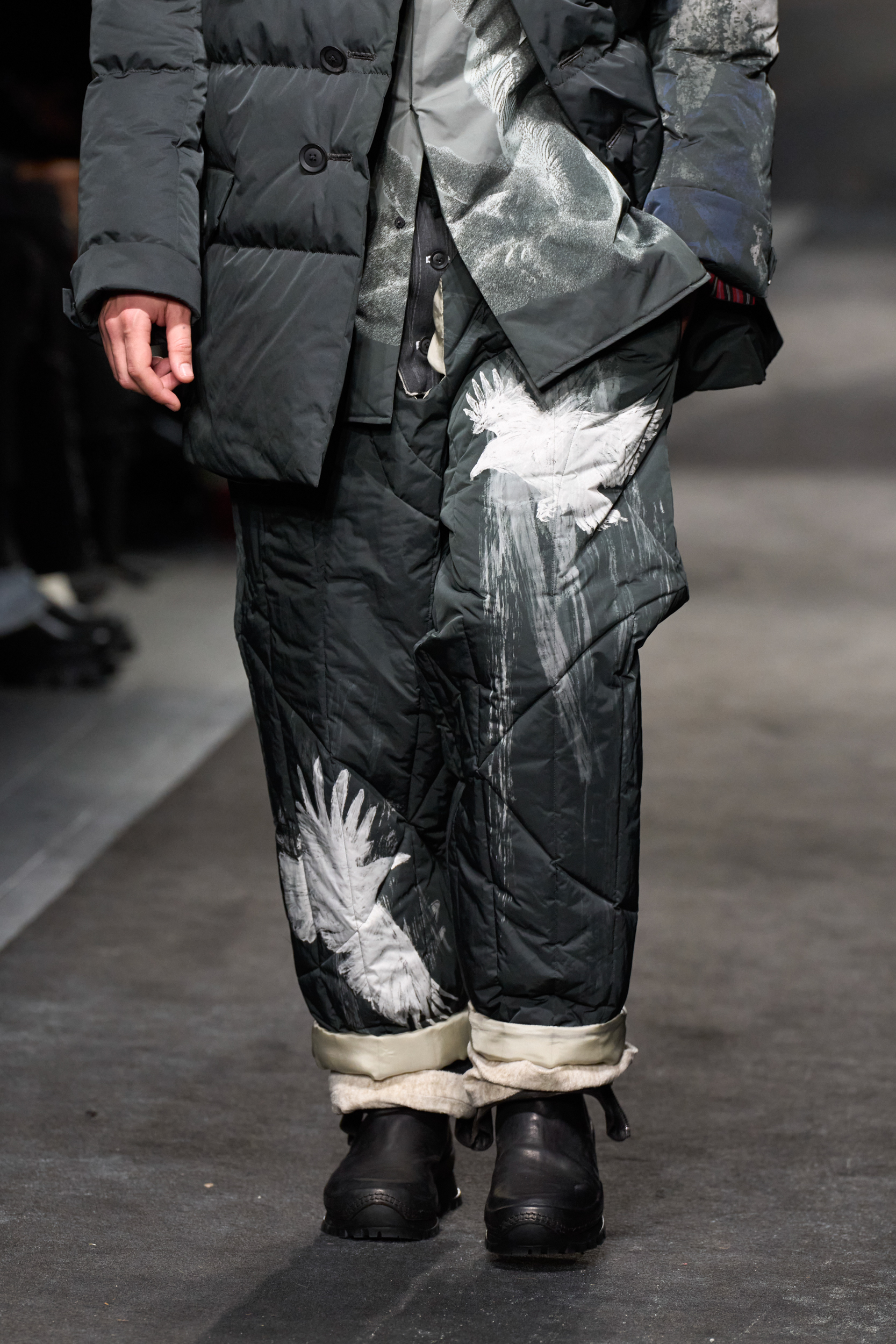 Yohji Yamamoto Fall 2025 Men’s Fashion Show Details