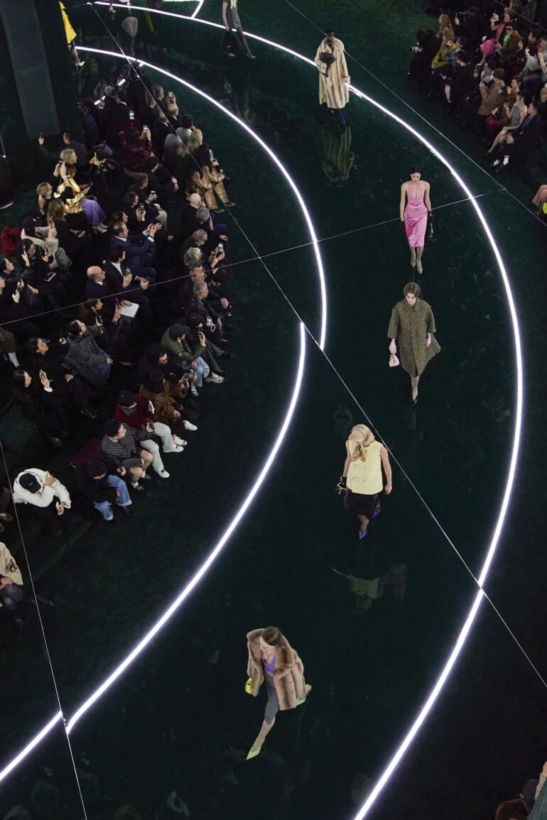 Gucci Fall 2025 Fashion Show Atmosphere