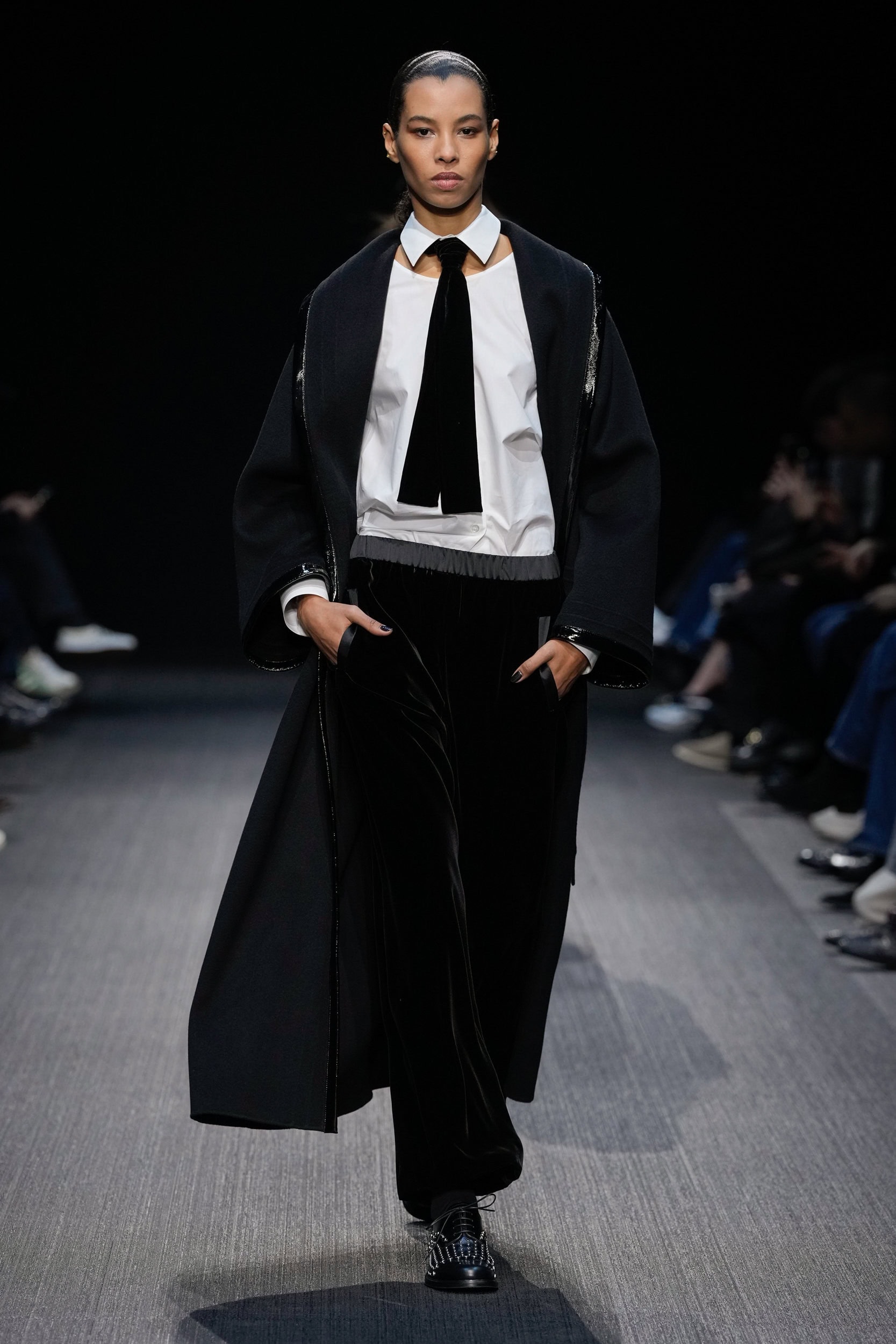 Emporio Armani Fall 2025 Fashion Show