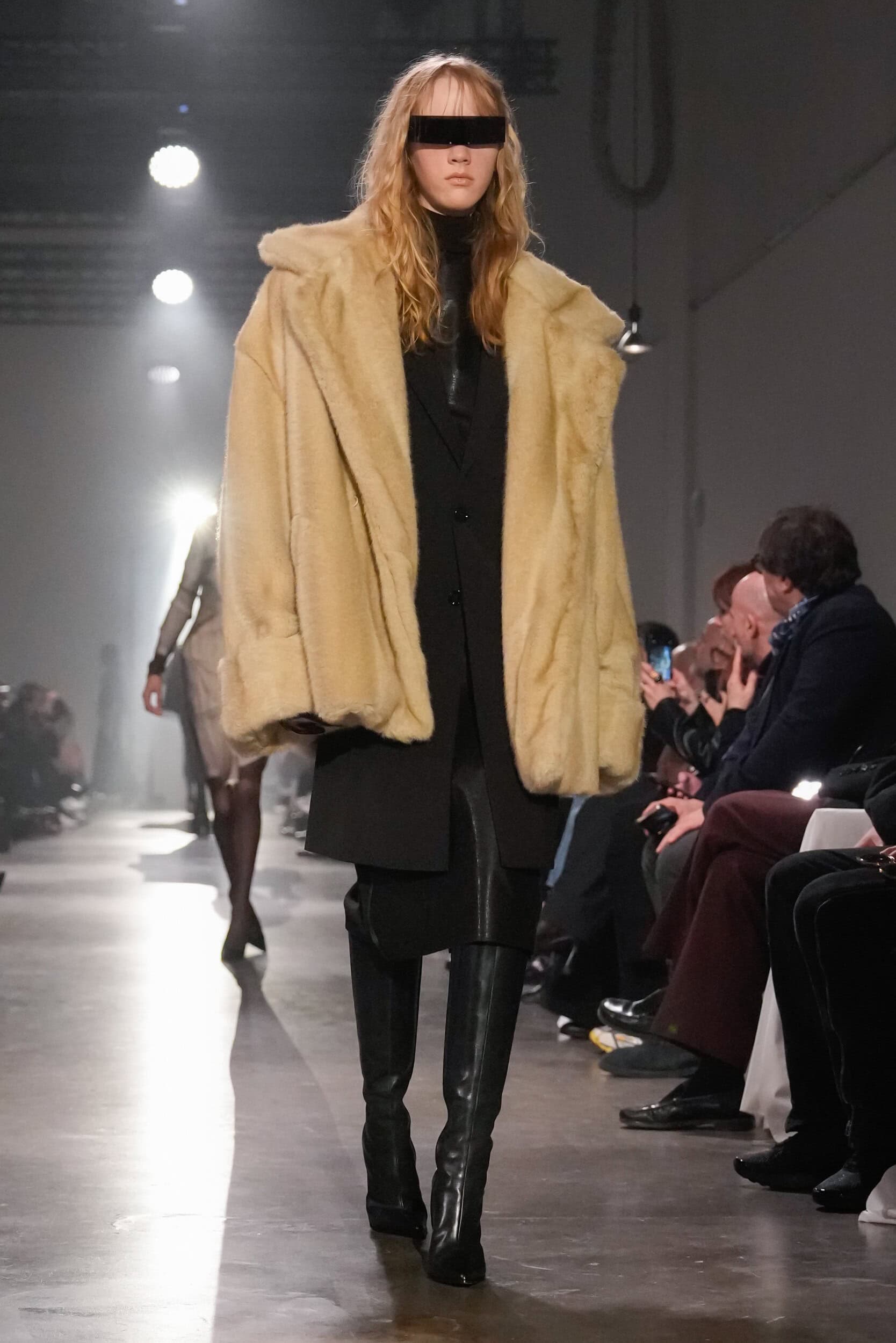 Mm6 Maison Margiela Fall 2025 Fashion Show