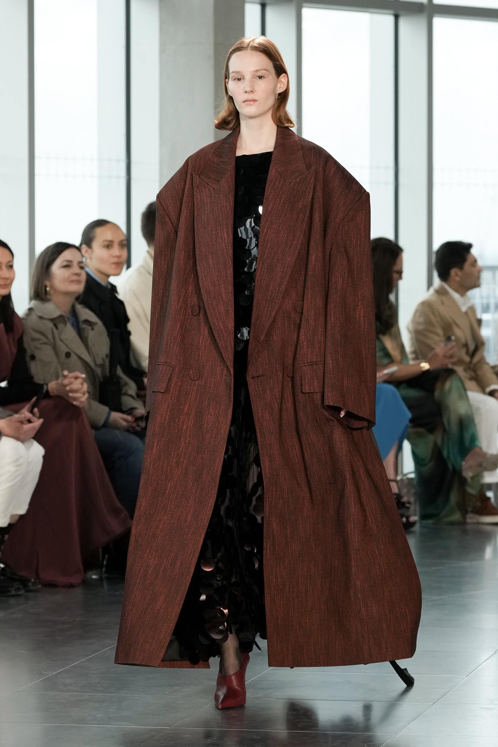 Roksanda Fall 2025 Fashion Show