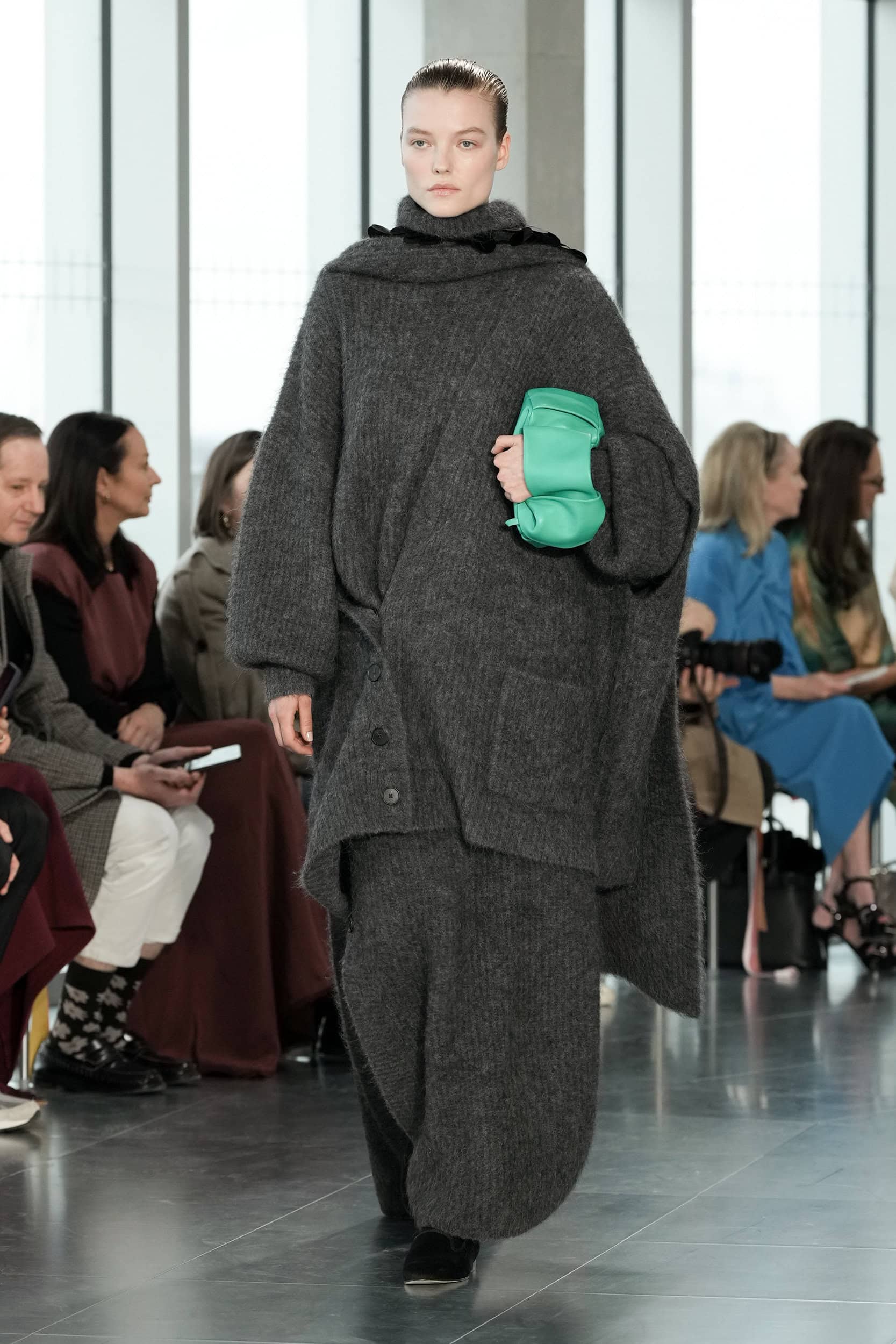 Roksanda Fall 2025 Fashion Show